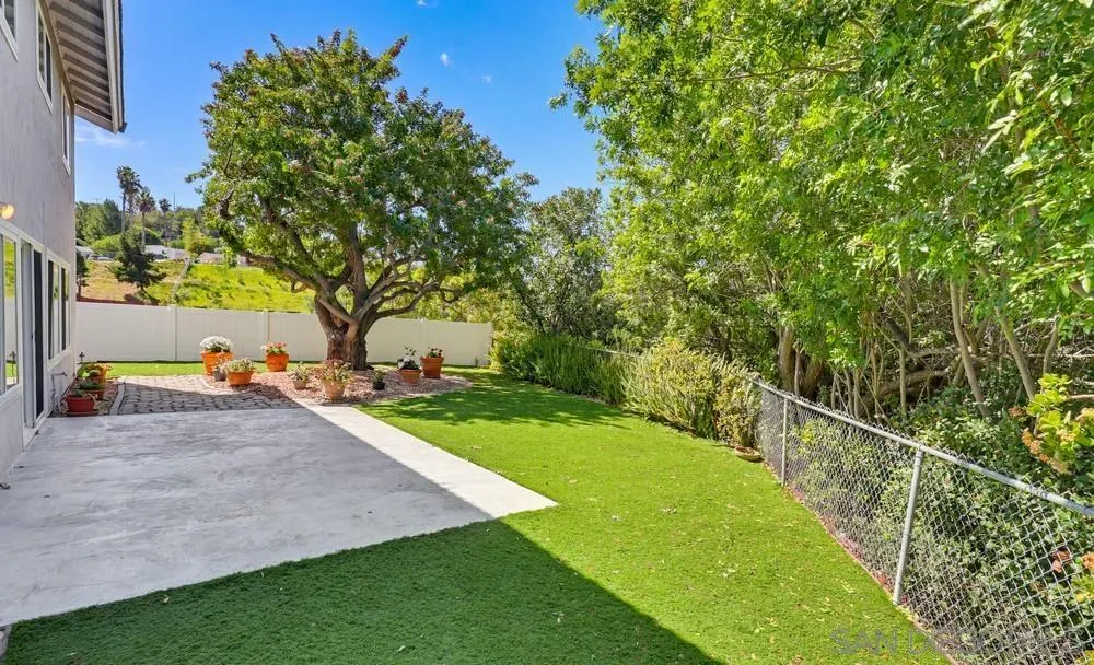 https://cdn.realtyfeed.com/cdn/127/260005594/83eb42040db2543ef4963462c977b71d.webp