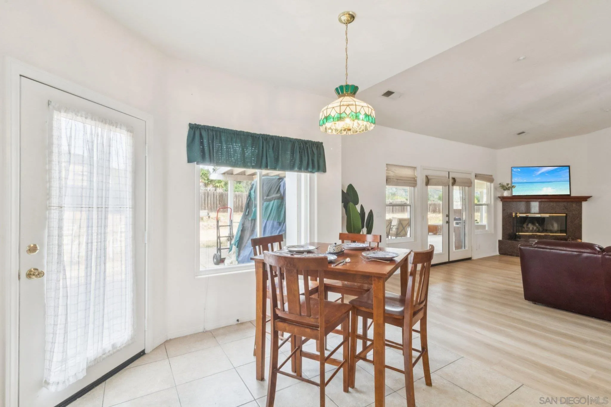 https://cdn.realtyfeed.com/cdn/127/260005601/3d38e21404baa26500c718c7127f7997.webp