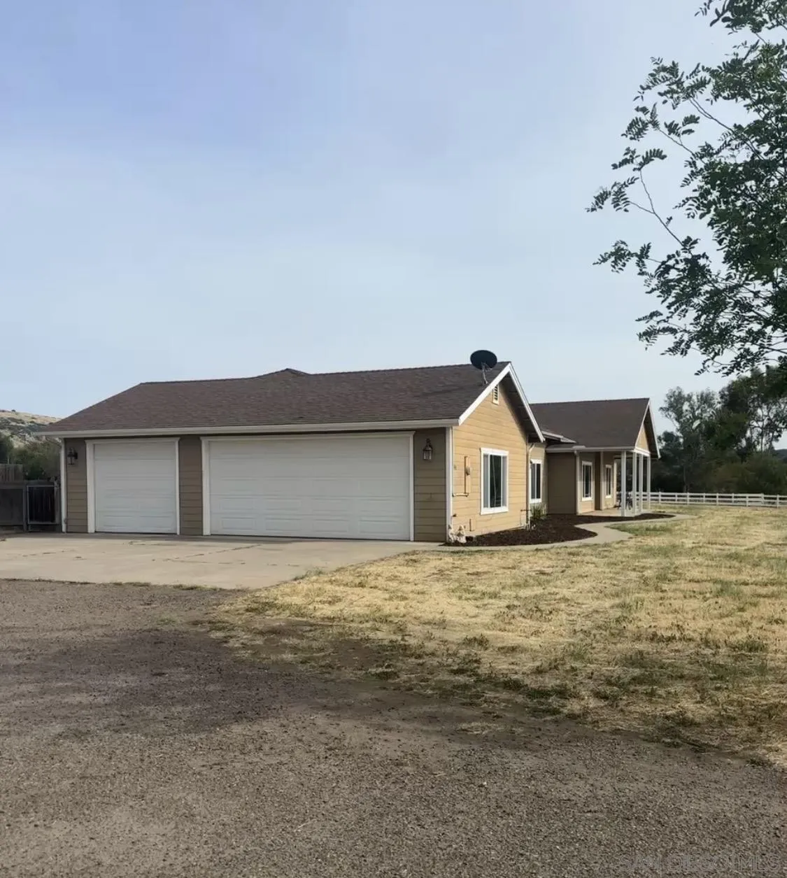 https://cdn.realtyfeed.com/cdn/127/260005601/47473053bcb3851682a78c7fe8922f25.webp