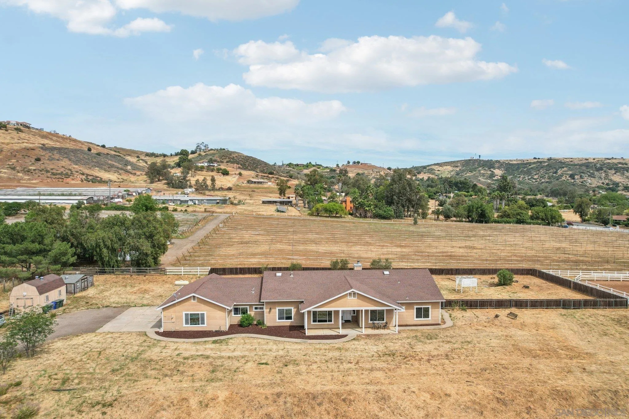 https://cdn.realtyfeed.com/cdn/127/260005601/9d862accbb1ecfe09953f562ab7cde77.webp