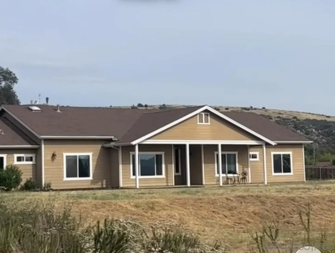 https://cdn.realtyfeed.com/cdn/127/260005601/f5a9e50903f8b71085bad0579b401cd3.webp