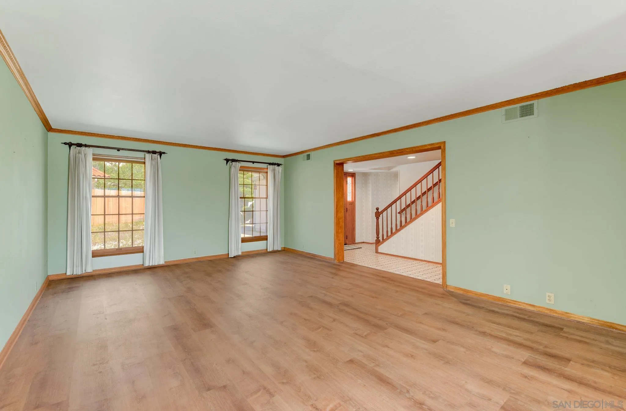 https://cdn.realtyfeed.com/cdn/127/260005605/69faa54e381dee5b848e5f9542d081a7.webp