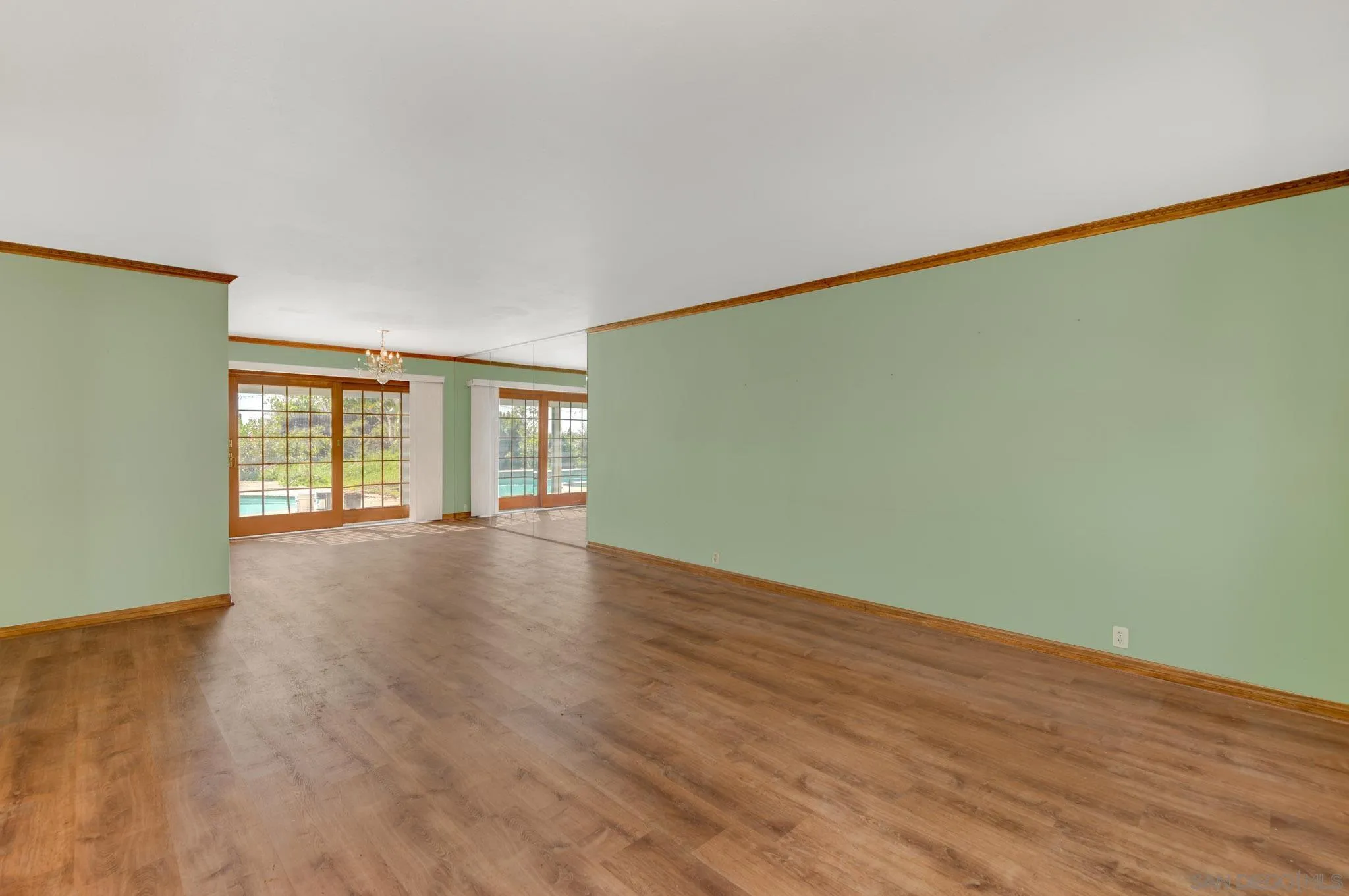 https://cdn.realtyfeed.com/cdn/127/260005605/6aa66b9d93f2f01247b3fedd30a9a6a6.webp