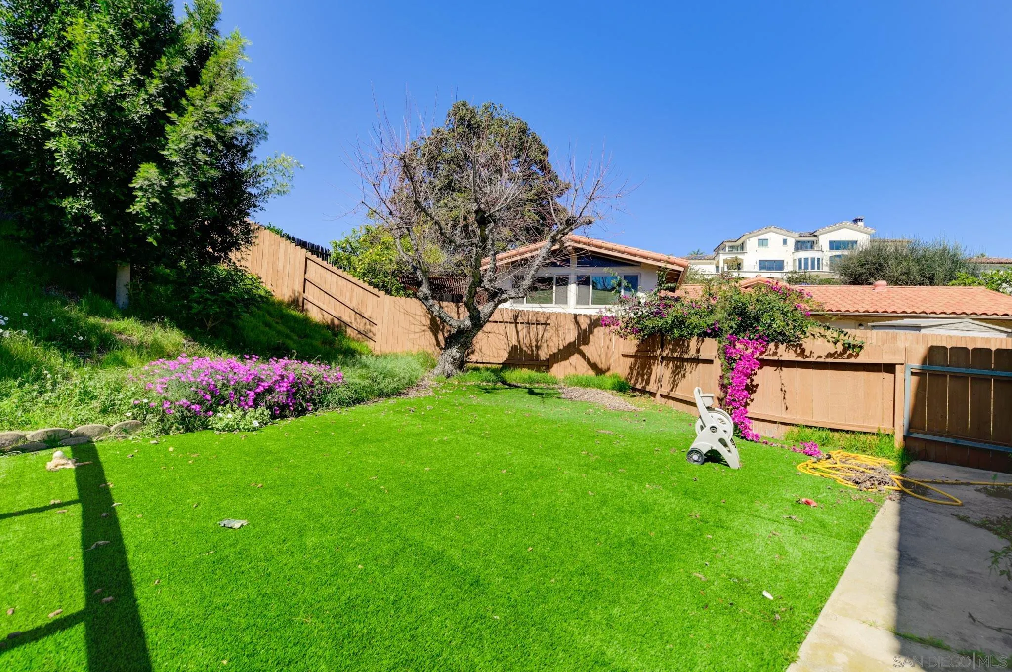 https://cdn.realtyfeed.com/cdn/127/260005605/80878d129916ad22e96bc941b2a0d1d7.webp