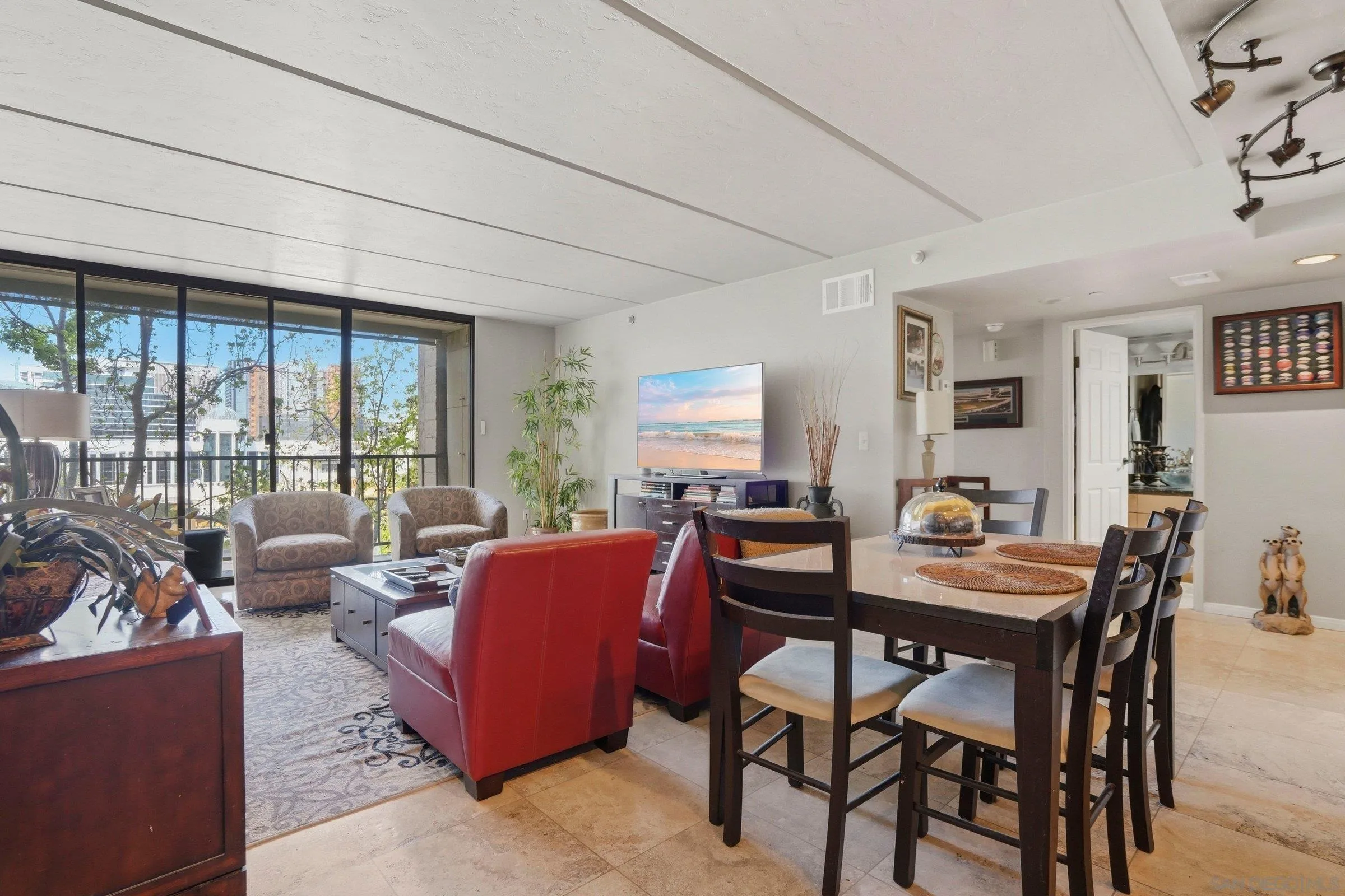 https://cdn.realtyfeed.com/cdn/127/260005608/298062b8b4d06bf6af798ab3e1414cb7.webp