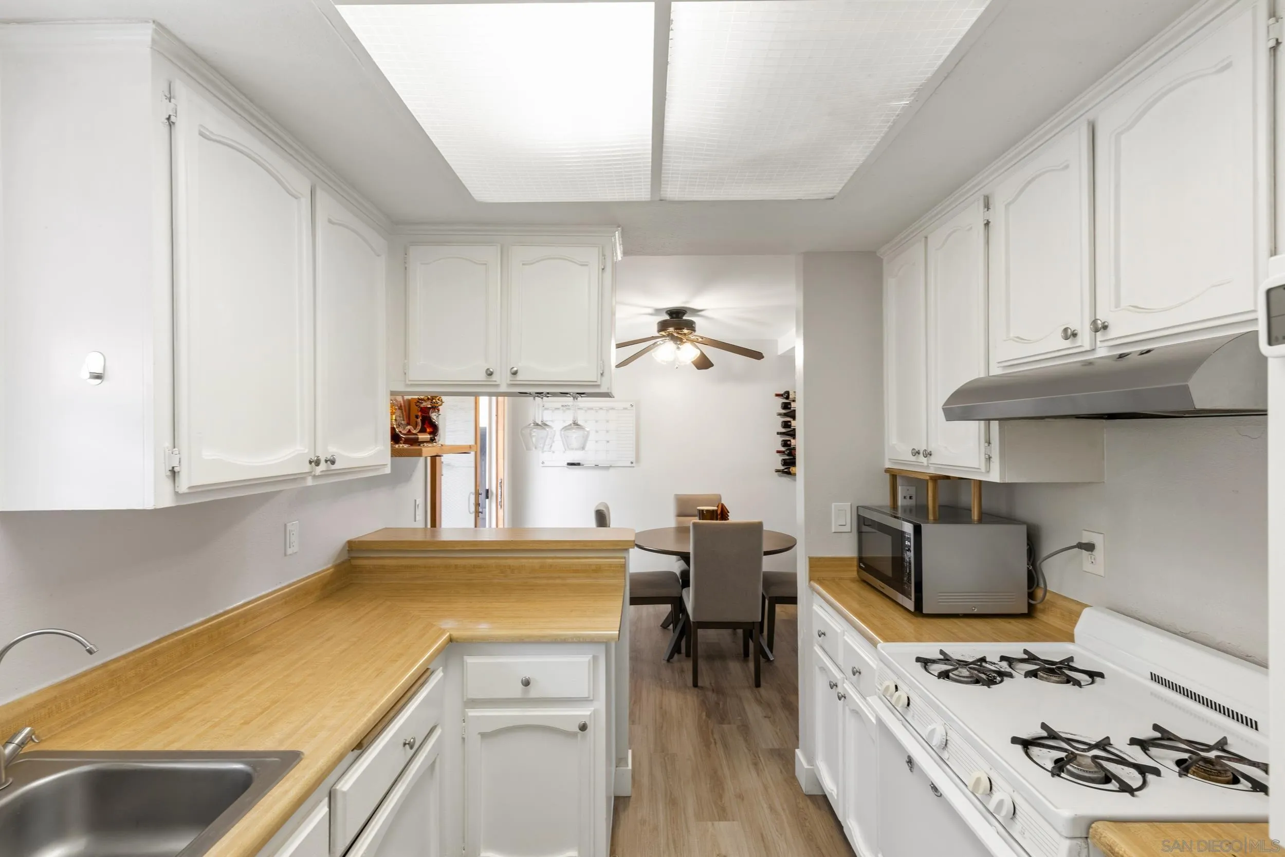 Photo #10: 260005613 Listing: Photo #10