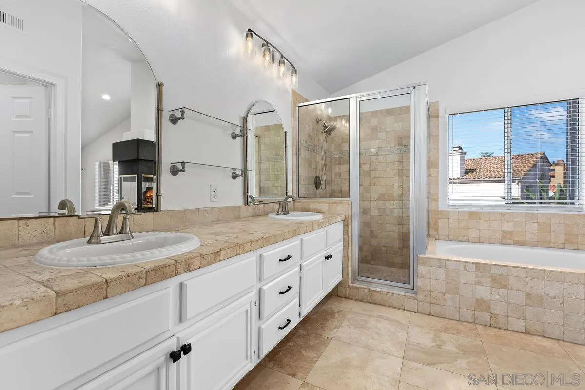 https://cdn.realtyfeed.com/cdn/127/260005616/49ecc4c9871729589c45943387e5397c.webp