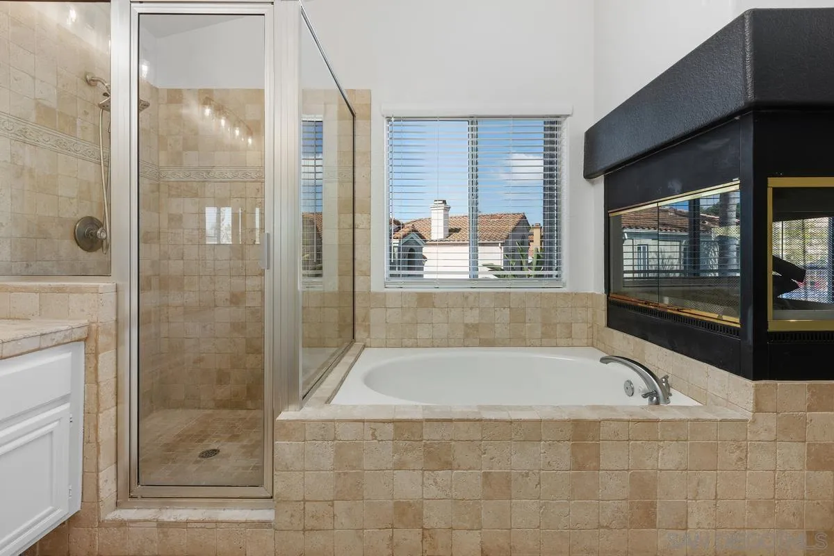 https://cdn.realtyfeed.com/cdn/127/260005616/8bddab525b81da7c73a2bd58dc1c26e7.webp