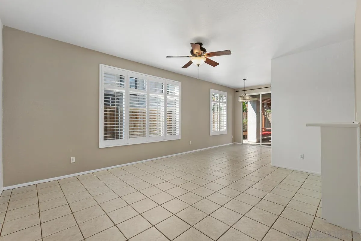 https://cdn.realtyfeed.com/cdn/127/260005616/8d365143bb7ec245519892a507920dba.webp