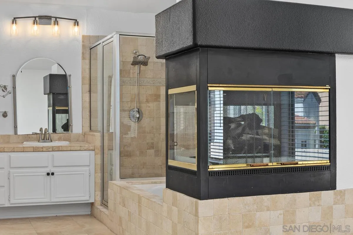 https://cdn.realtyfeed.com/cdn/127/260005616/cab75024a66a49ffc7fa40e1c6104304.webp