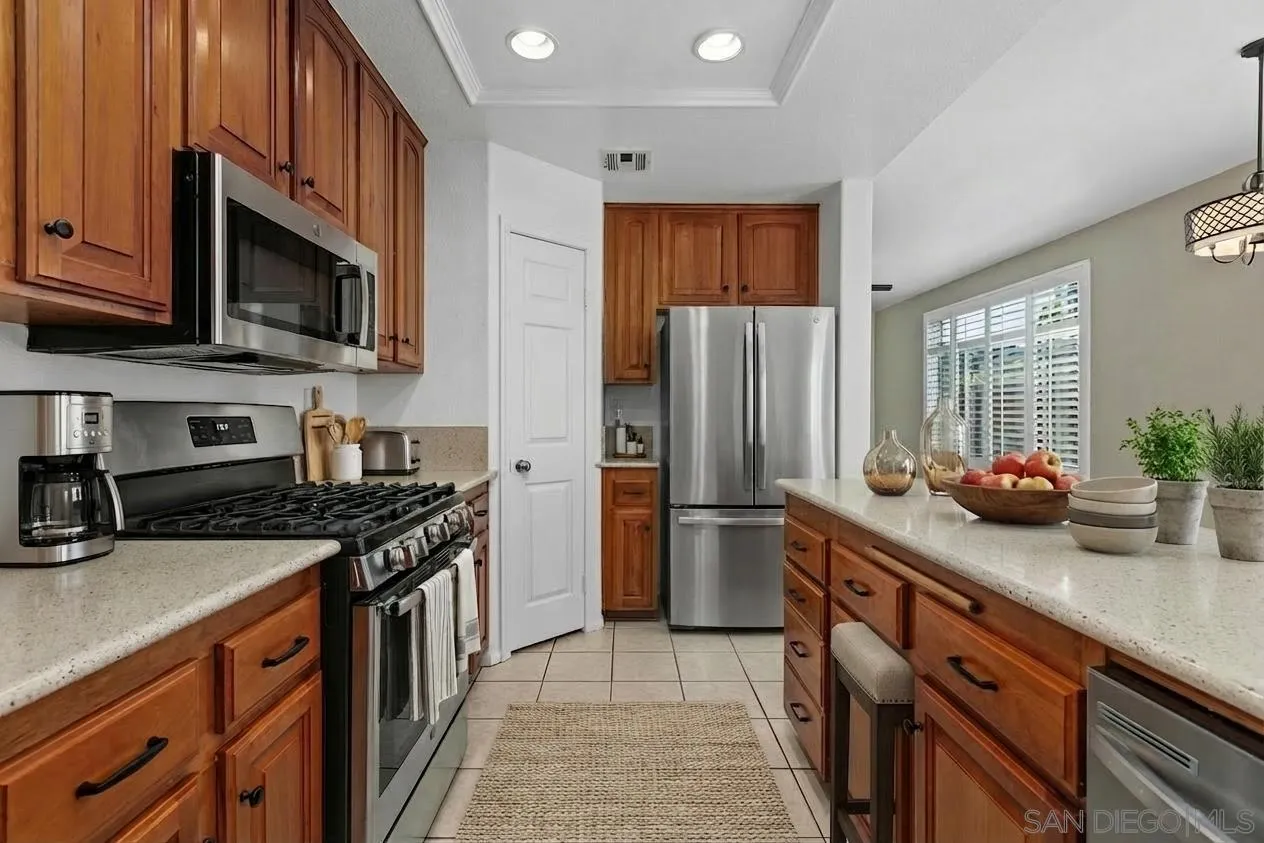https://cdn.realtyfeed.com/cdn/127/260005616/f1f671cbf88eb531d0a22732282e933b.webp