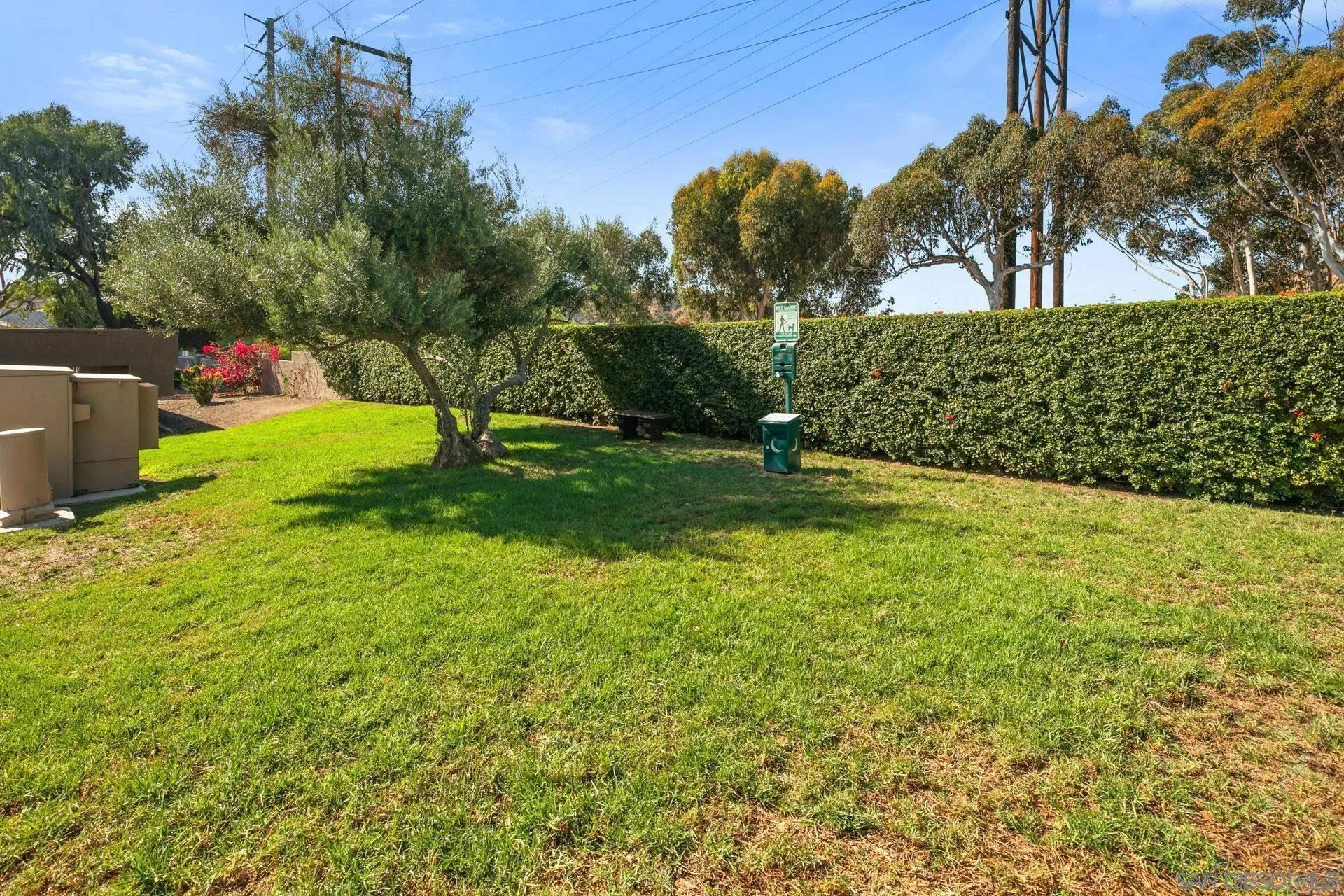 https://cdn.realtyfeed.com/cdn/127/260005623/2343e3f864248e29268e42c4d81a4c6e.webp