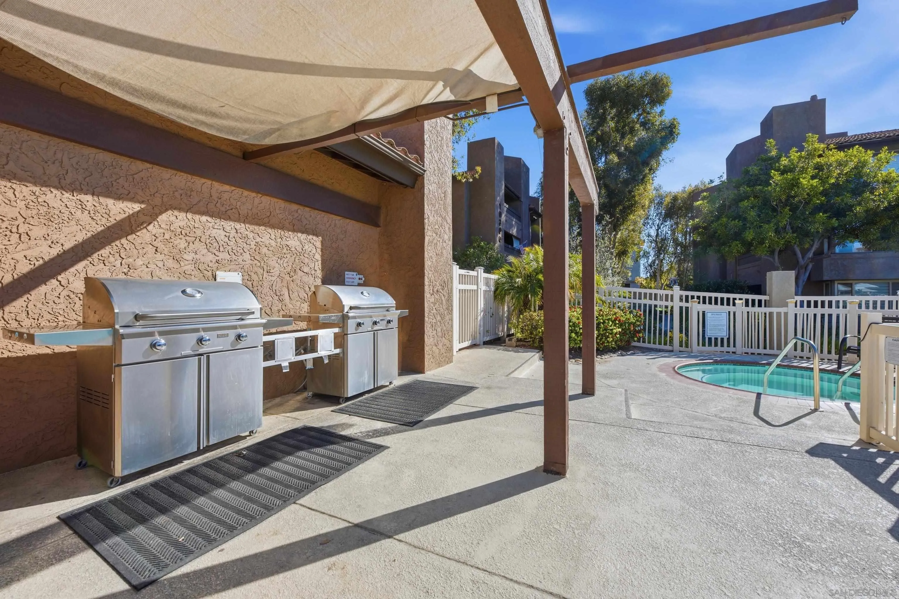 https://cdn.realtyfeed.com/cdn/127/260005623/2d58da00551f370c5ae6c24c5b6698e1.webp