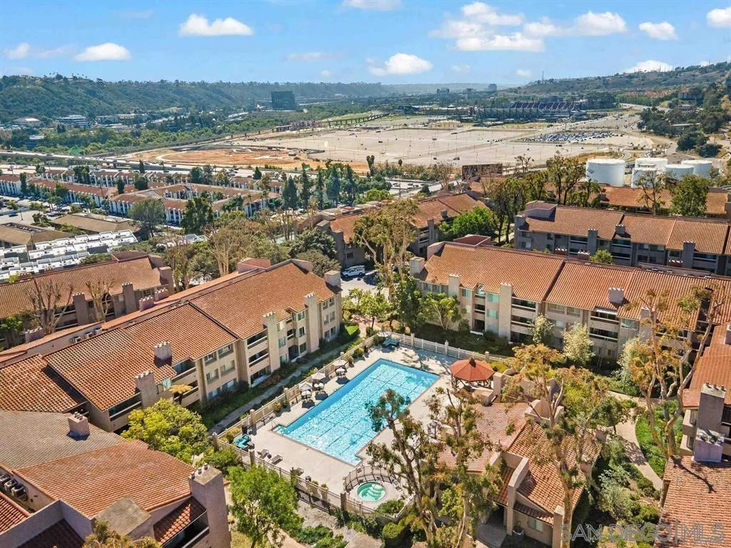 https://cdn.realtyfeed.com/cdn/127/260005623/fc31bbe08c6a5e546d9ce1f5310f3810.webp