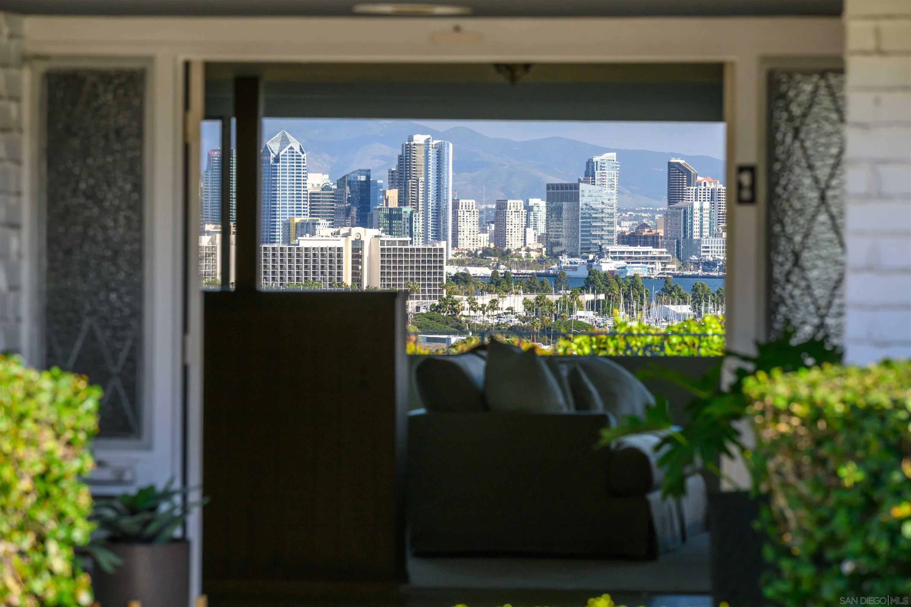 https://cdn.realtyfeed.com/cdn/127/260005625/82f932569cea266780ca5dc2ce7cbec5.webp