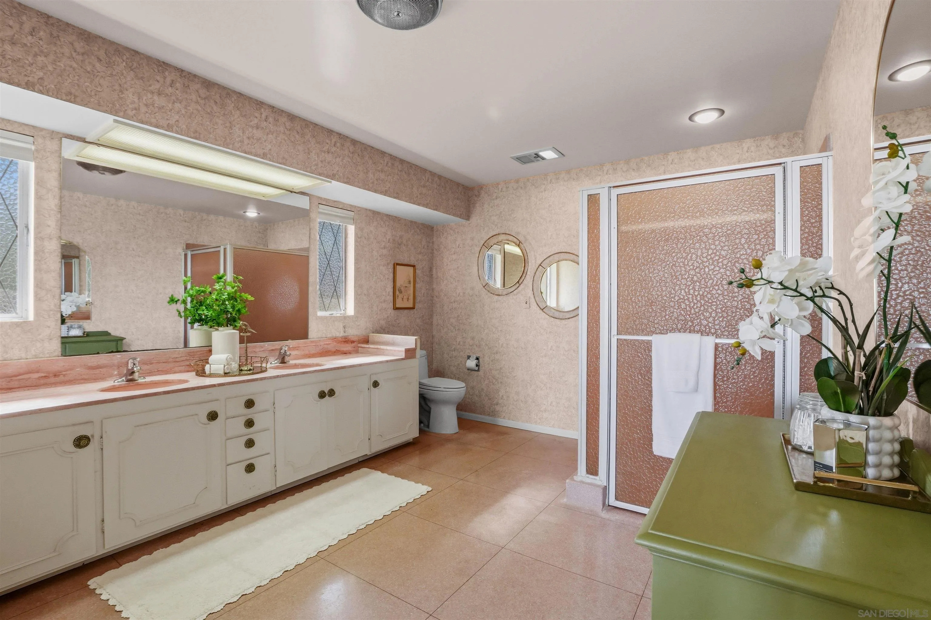 https://cdn.realtyfeed.com/cdn/127/260005625/aca7b1f36f13c4a2eb2672e4380f915f.webp