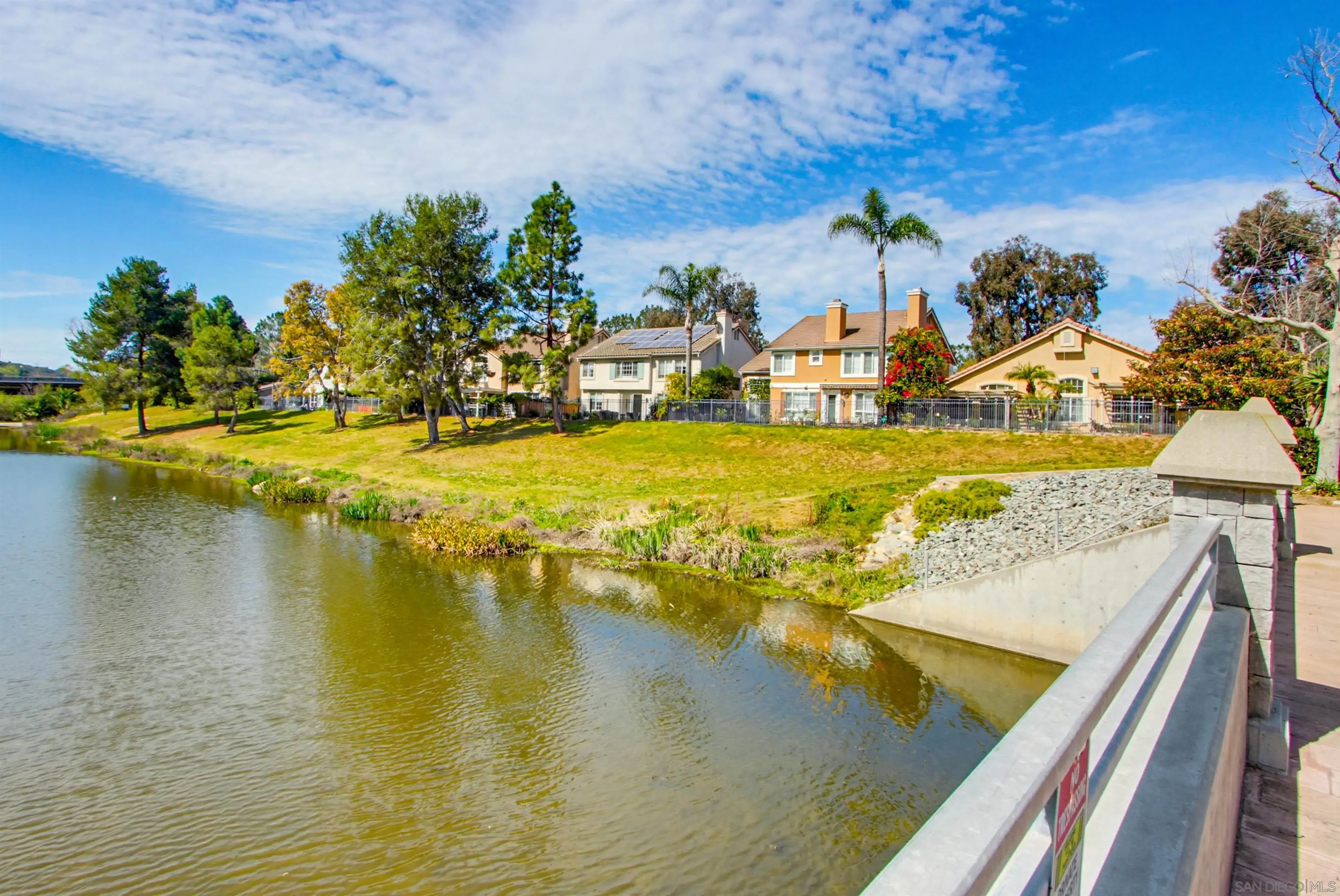 https://cdn.realtyfeed.com/cdn/127/260005627/24e0e88952ef7414897c45125ab396d2.webp