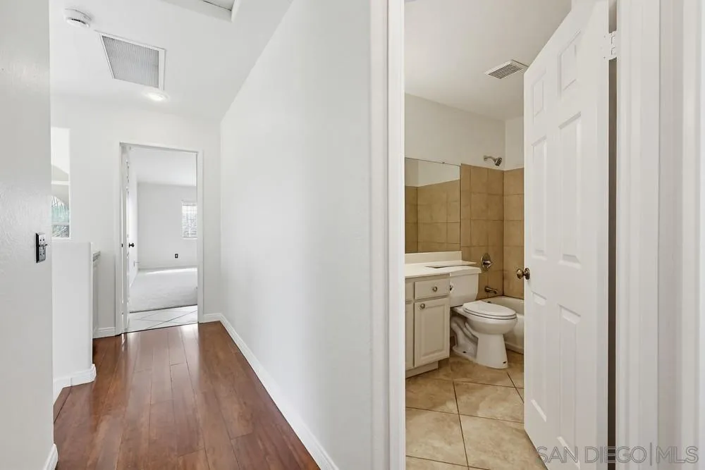 https://cdn.realtyfeed.com/cdn/127/260005638/168842de60fe96e3e3a68f5d72aed3b1.webp