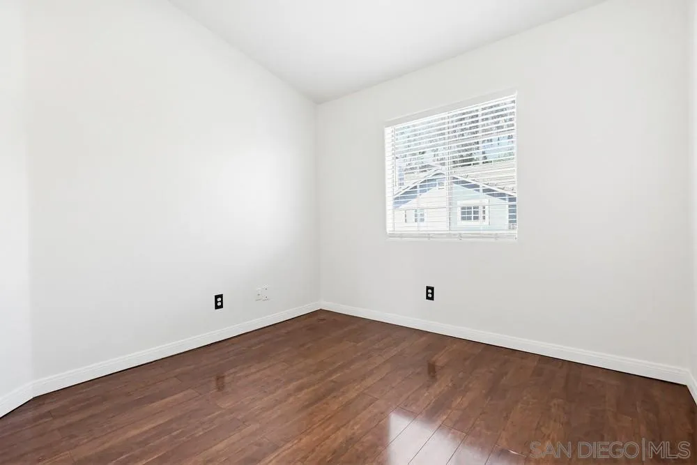 https://cdn.realtyfeed.com/cdn/127/260005638/34c93b377b90b544a240752b9d1e9411.webp