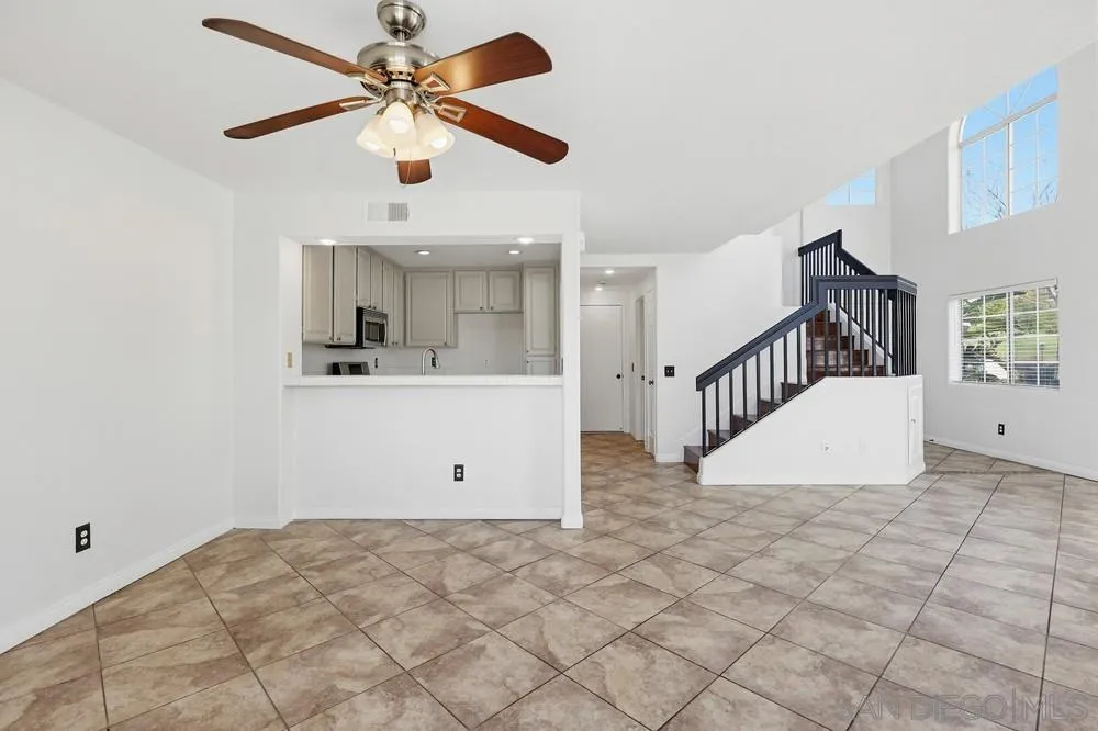 https://cdn.realtyfeed.com/cdn/127/260005638/53d31f83eb3dbd9bc5621300c80b4647.webp
