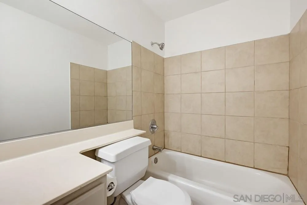 https://cdn.realtyfeed.com/cdn/127/260005638/55eef0380a837aad2d7d9a8a6b24eac9.webp