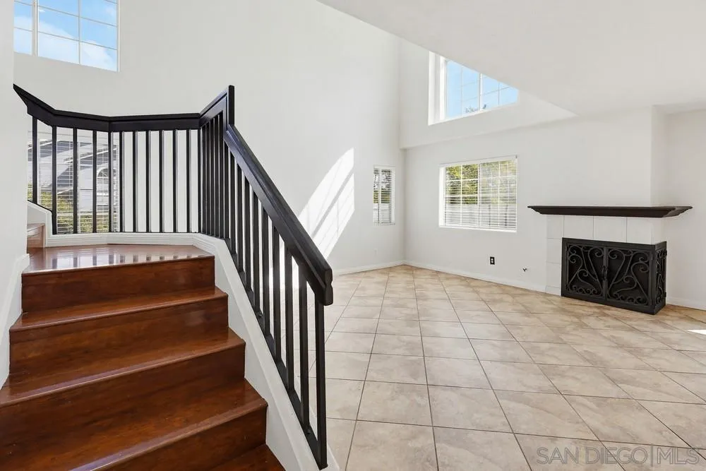 https://cdn.realtyfeed.com/cdn/127/260005638/729063f3157ea0ad4fb43ae59405dc8e.webp