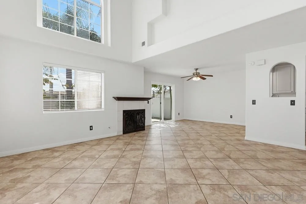 https://cdn.realtyfeed.com/cdn/127/260005638/cfeab52ec844c0409a6060dad253dacf.webp