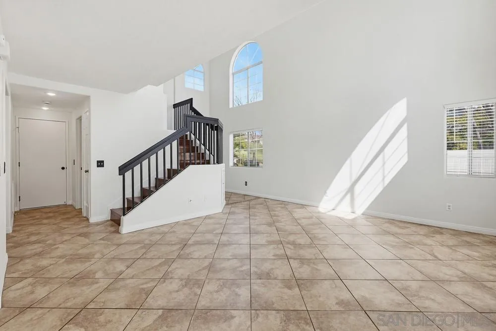 https://cdn.realtyfeed.com/cdn/127/260005638/da79e81fd83343e16e54aee019b75d73.webp