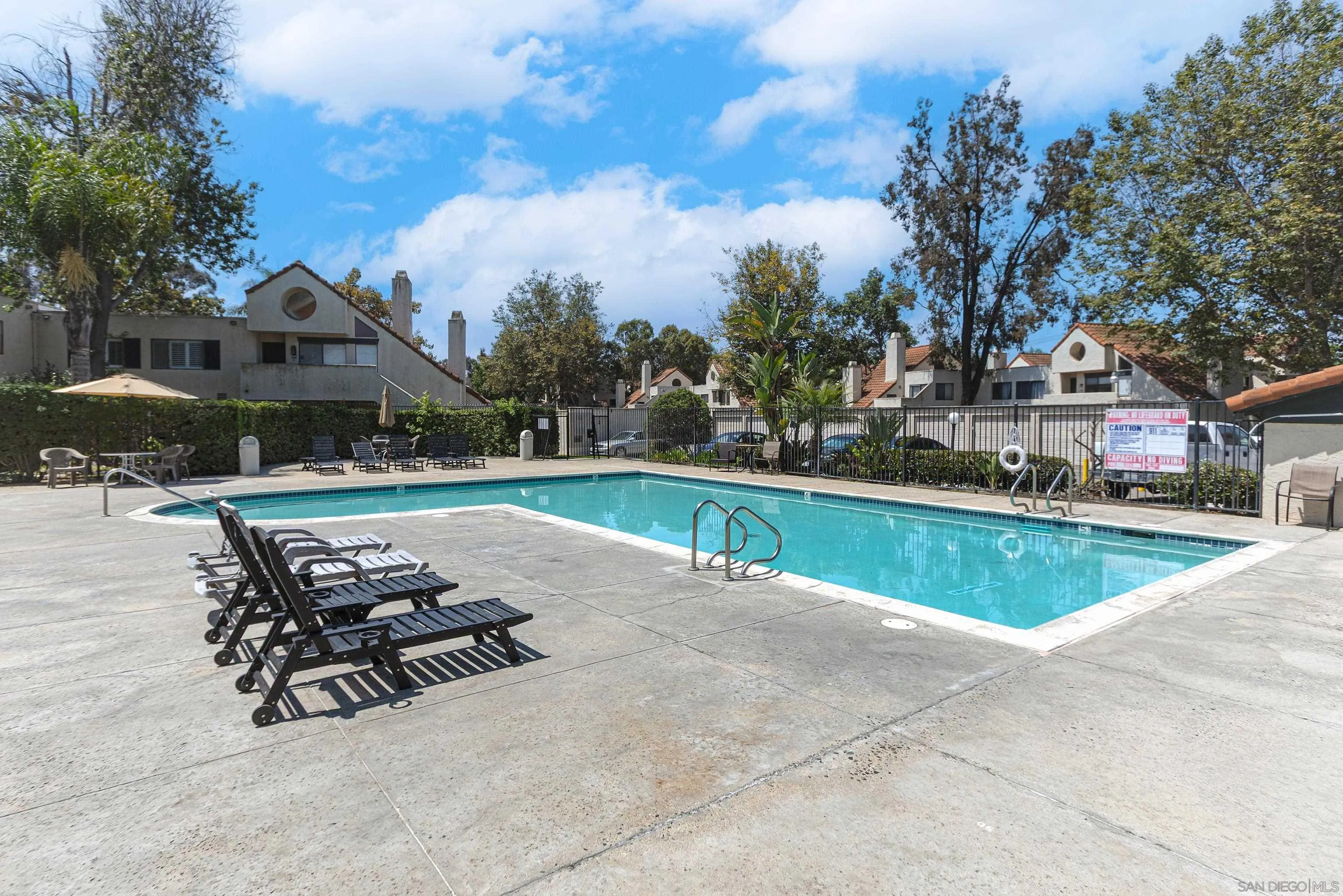 https://cdn.realtyfeed.com/cdn/127/260005639/24ba85859295c17316d93f75d431a21f.webp