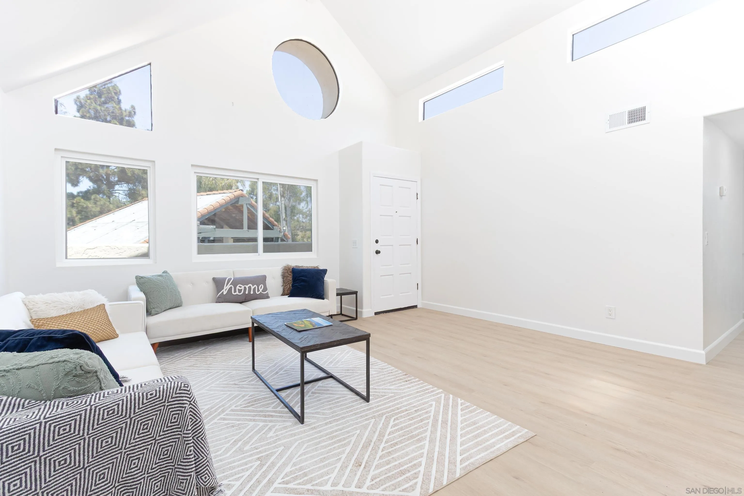 https://cdn.realtyfeed.com/cdn/127/260005639/6177340f704a2654d3f6951038efde68.webp