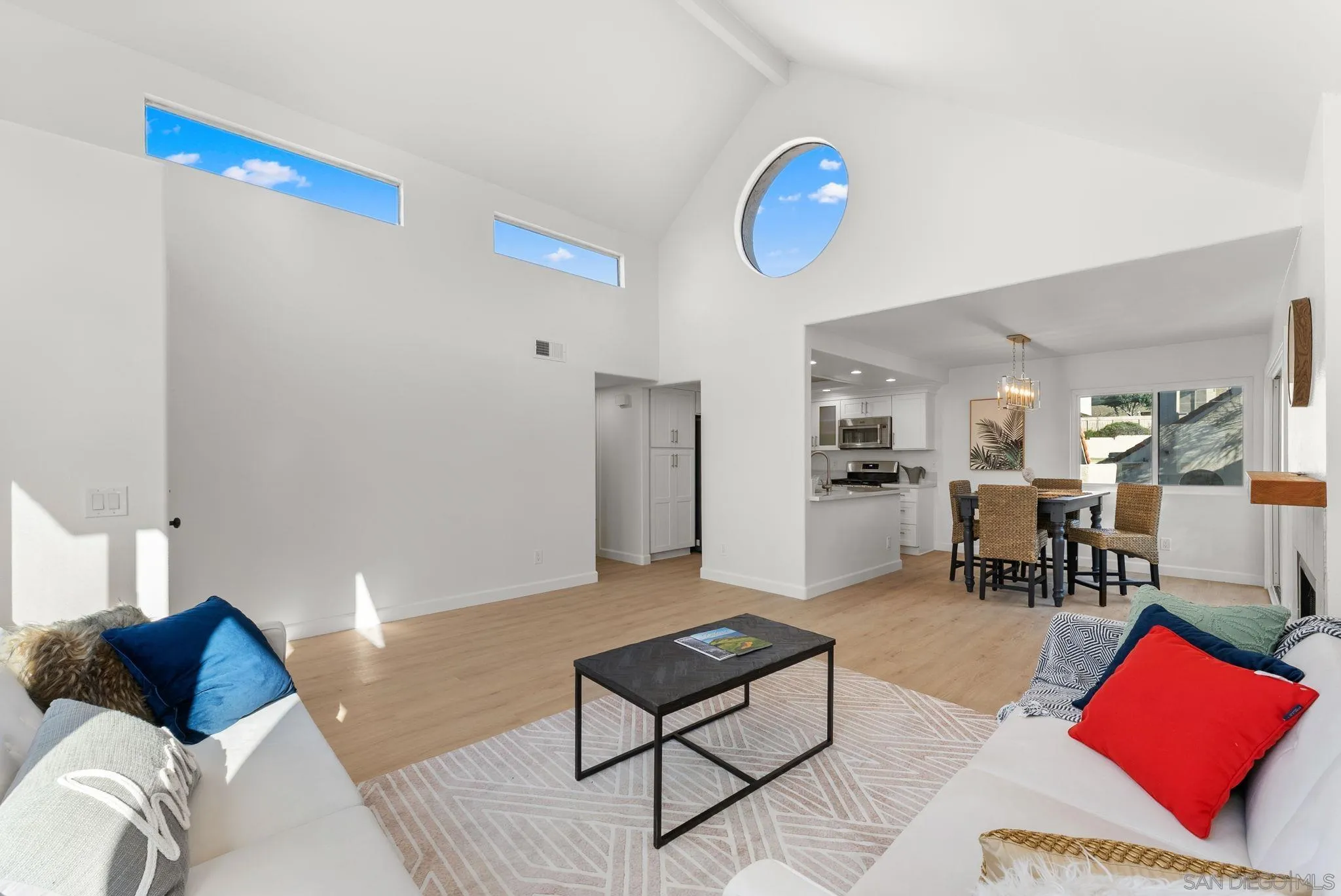https://cdn.realtyfeed.com/cdn/127/260005639/a3a534e385ab18dcbf7ed4ff75ba7eb4.webp