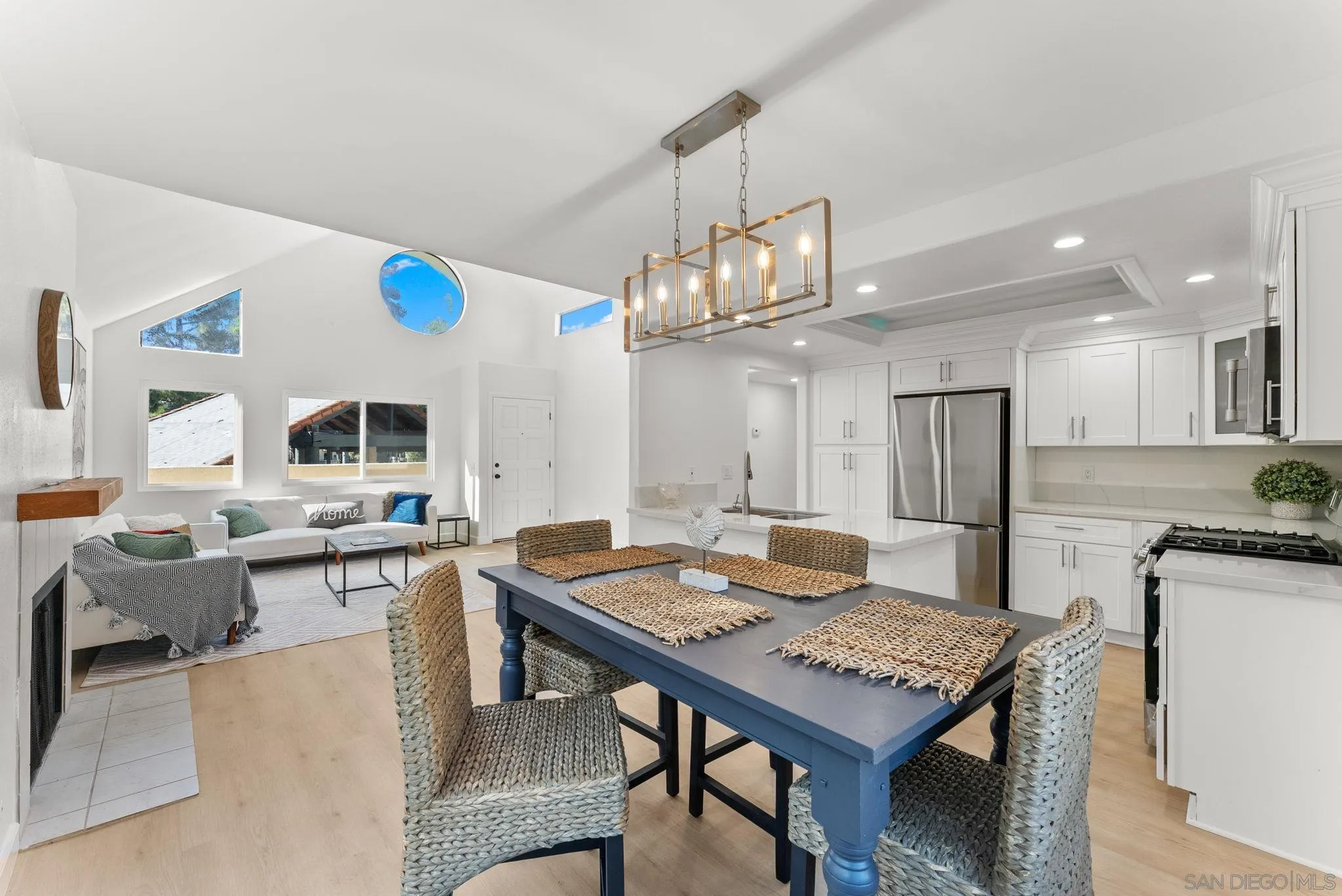https://cdn.realtyfeed.com/cdn/127/260005639/c292b51dc3990d9eff1e11de588fd16f.webp
