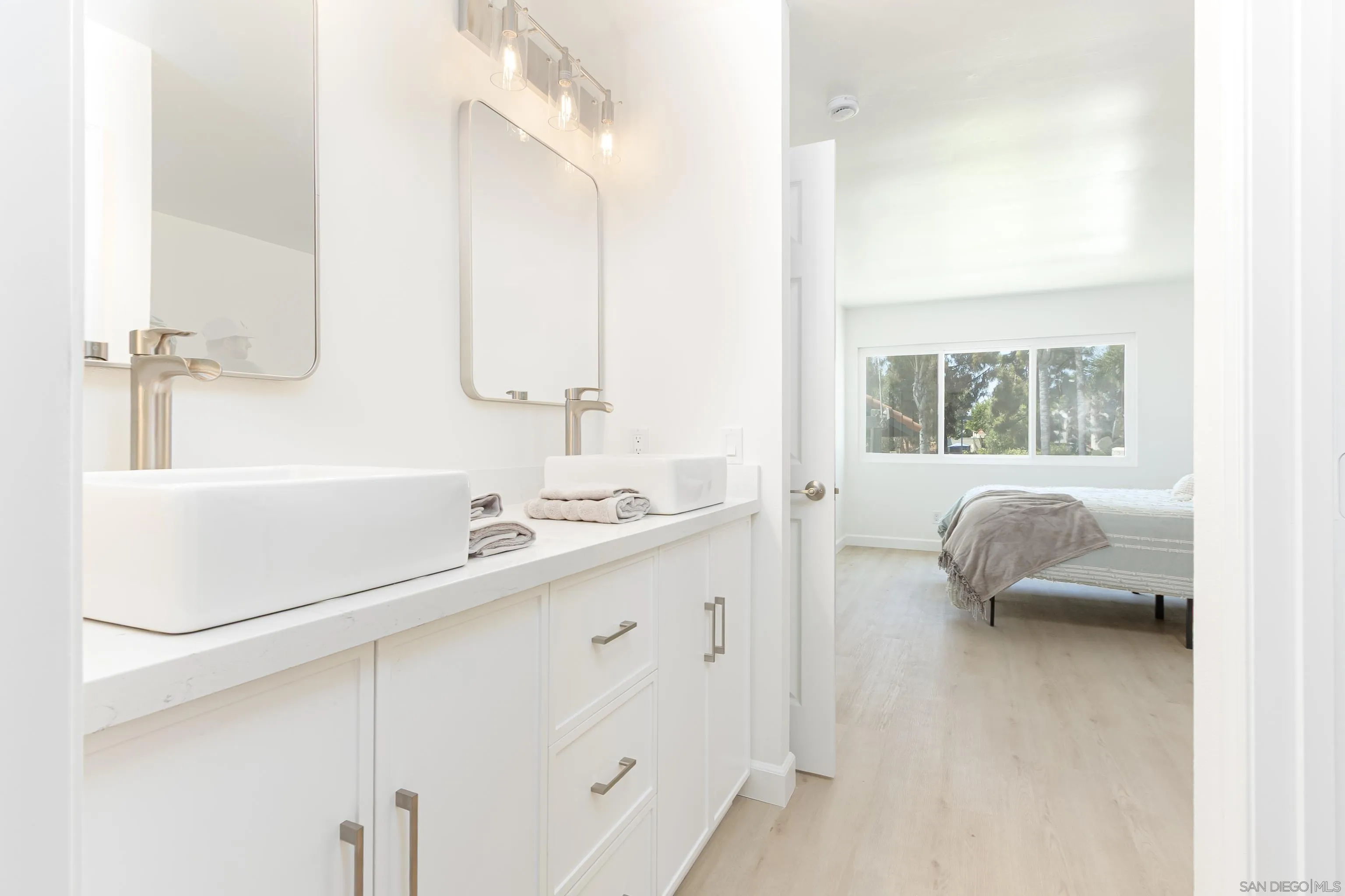 https://cdn.realtyfeed.com/cdn/127/260005639/d0c7c732084c9f9a5170f04fa99e30e4.webp