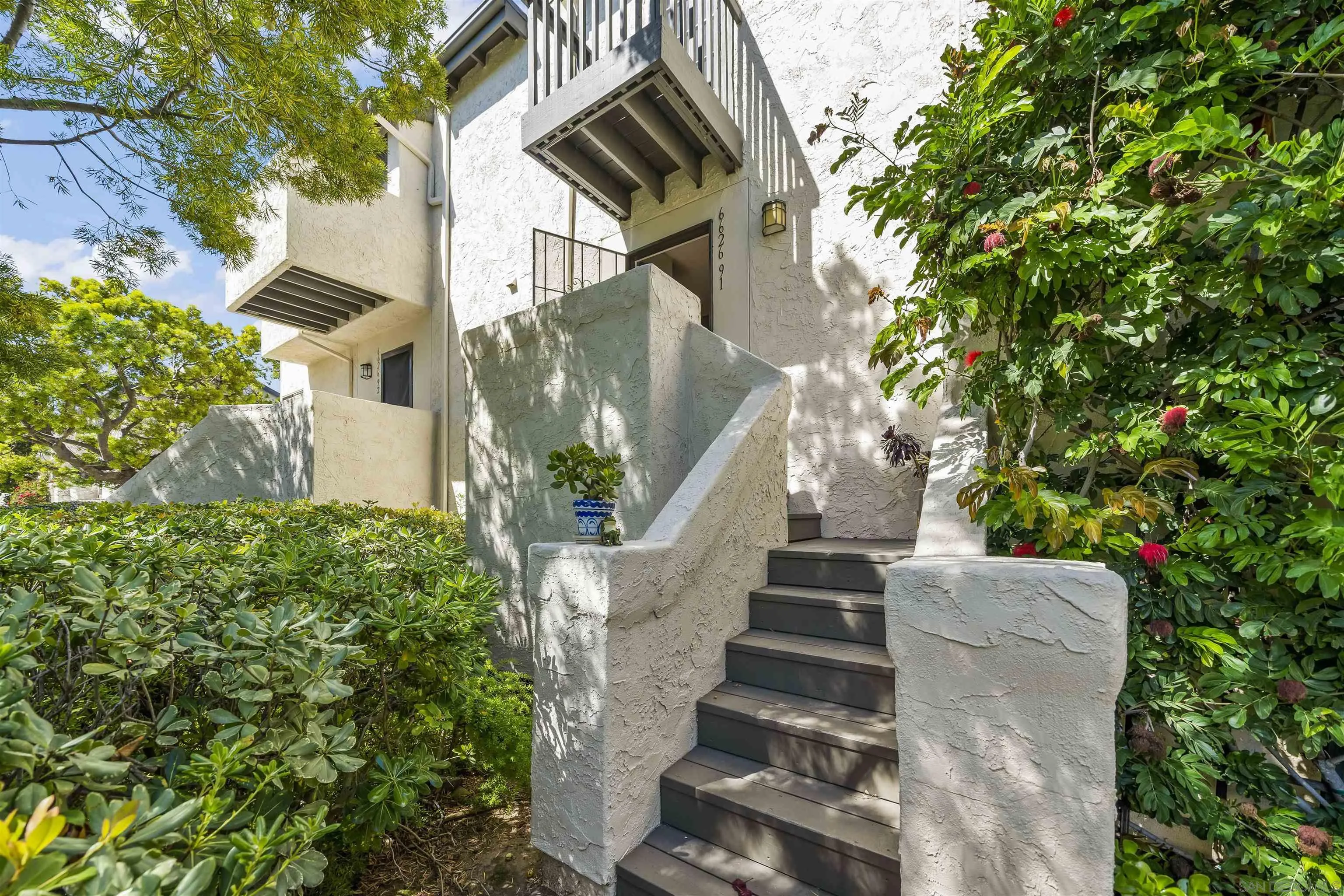https://cdn.realtyfeed.com/cdn/127/260005640/3982ef3b12a4a44cb4377e70a9a04663.webp