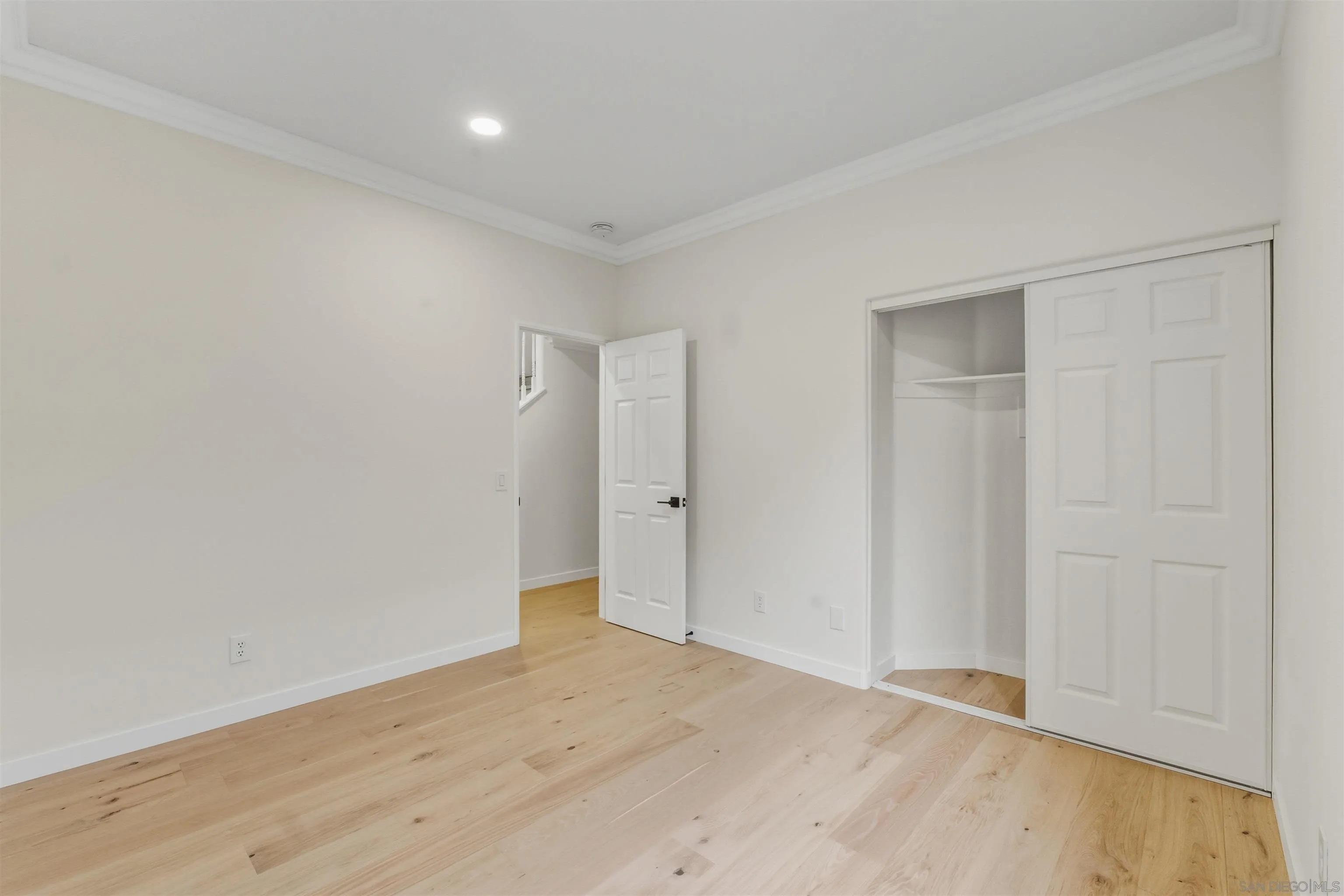 https://cdn.realtyfeed.com/cdn/127/260005642/4685289ba3bddf96ce340bb20749c284.webp