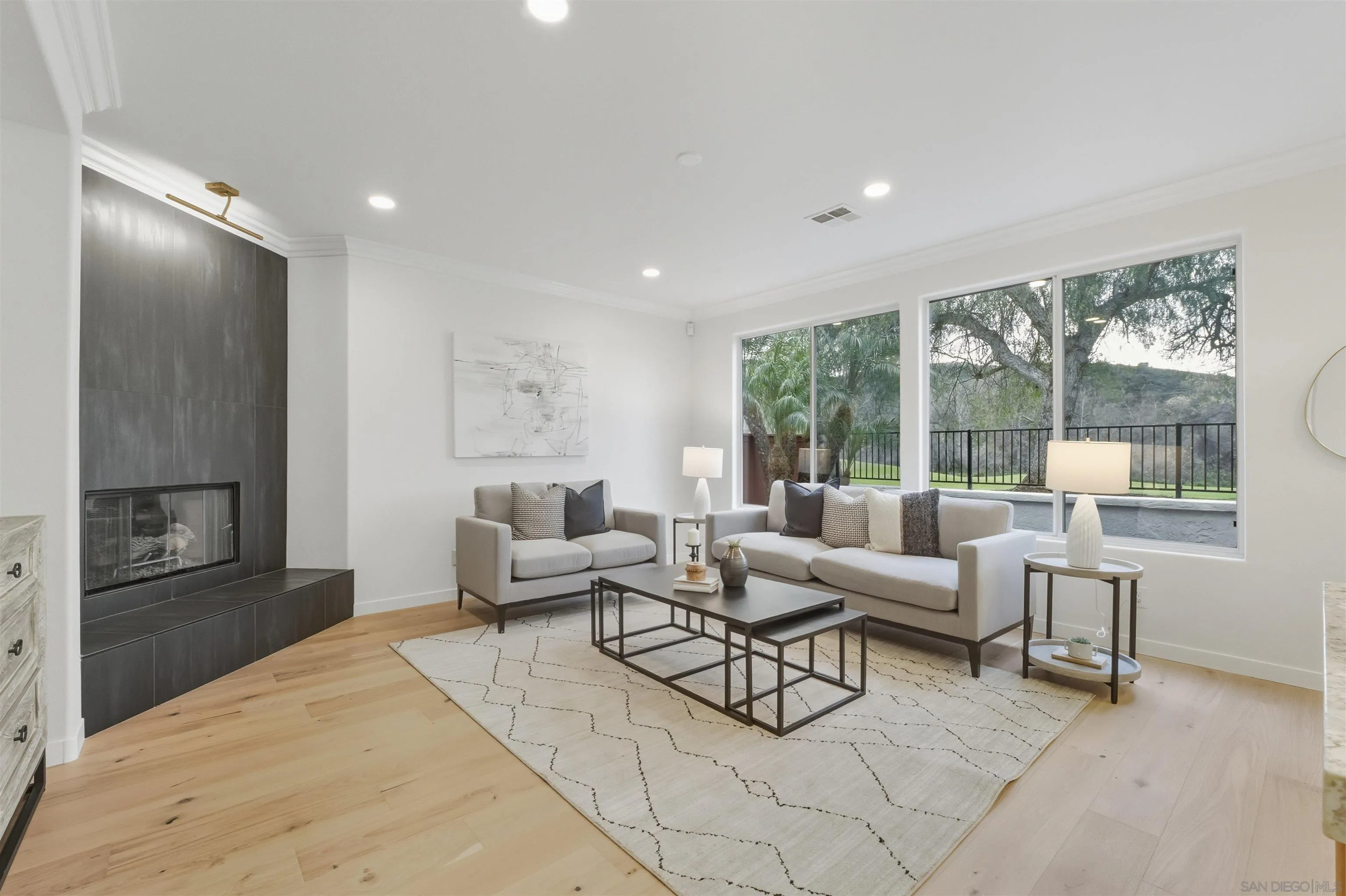 https://cdn.realtyfeed.com/cdn/127/260005642/e5b53b2903a119e706d5be2c901ee887.webp