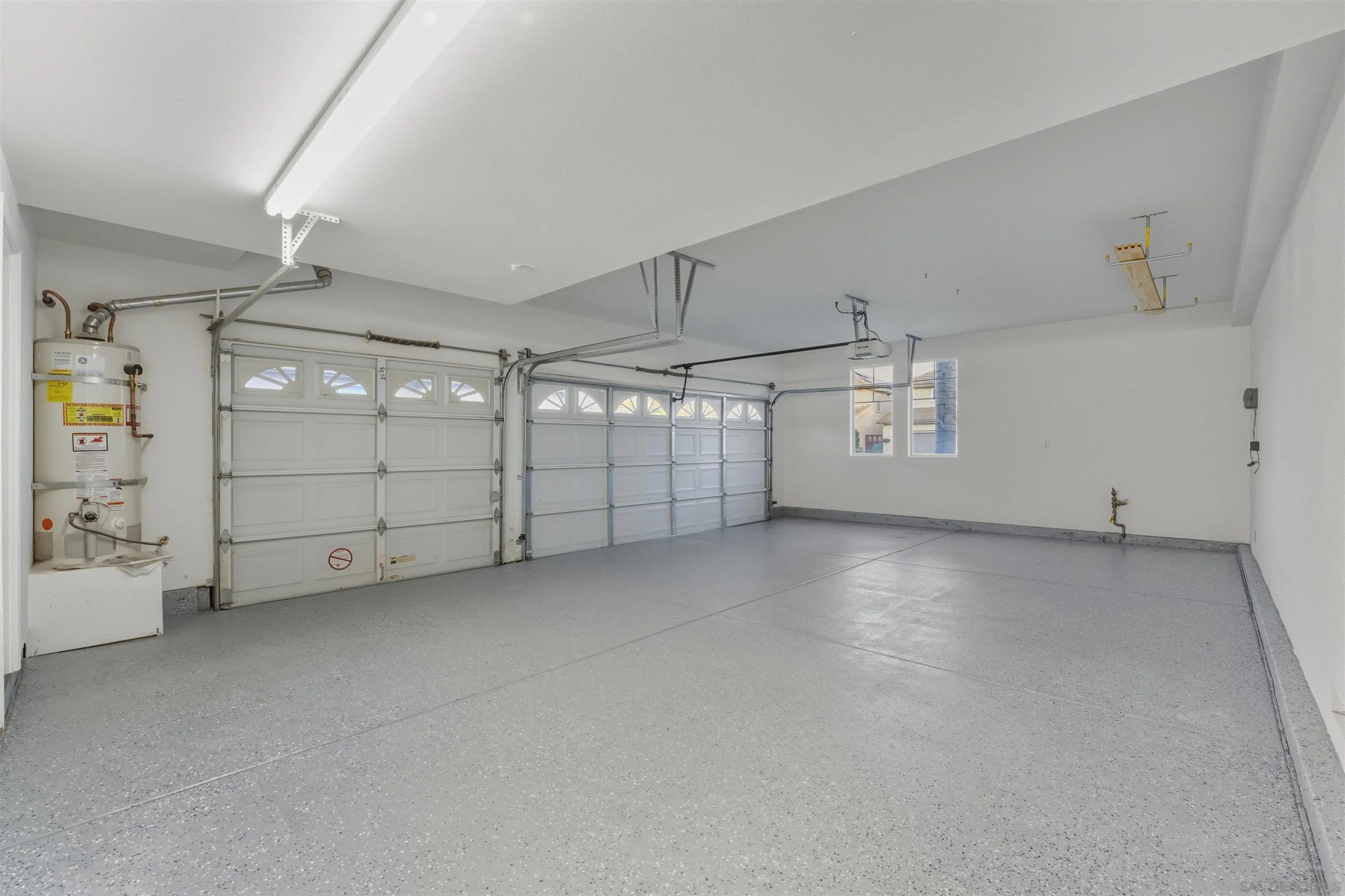 https://cdn.realtyfeed.com/cdn/127/260005642/ea3ff269ec815a5a5a41bb606034e94e.webp