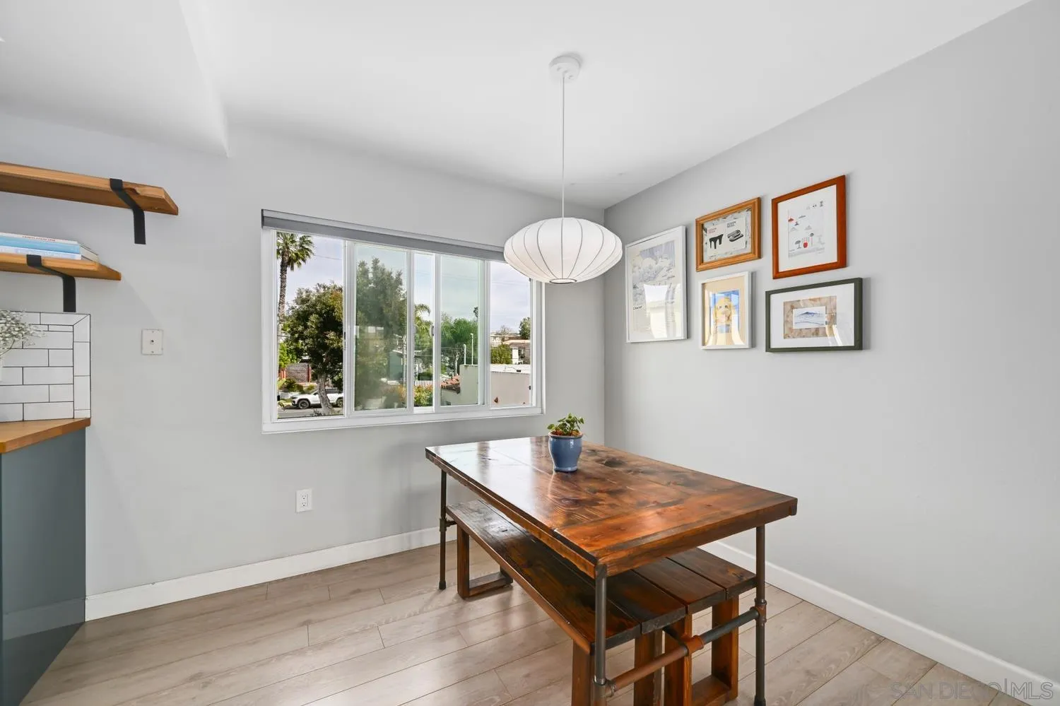 https://cdn.realtyfeed.com/cdn/127/260005644/254054aec8371d5890820fc2a6c793ab.webp