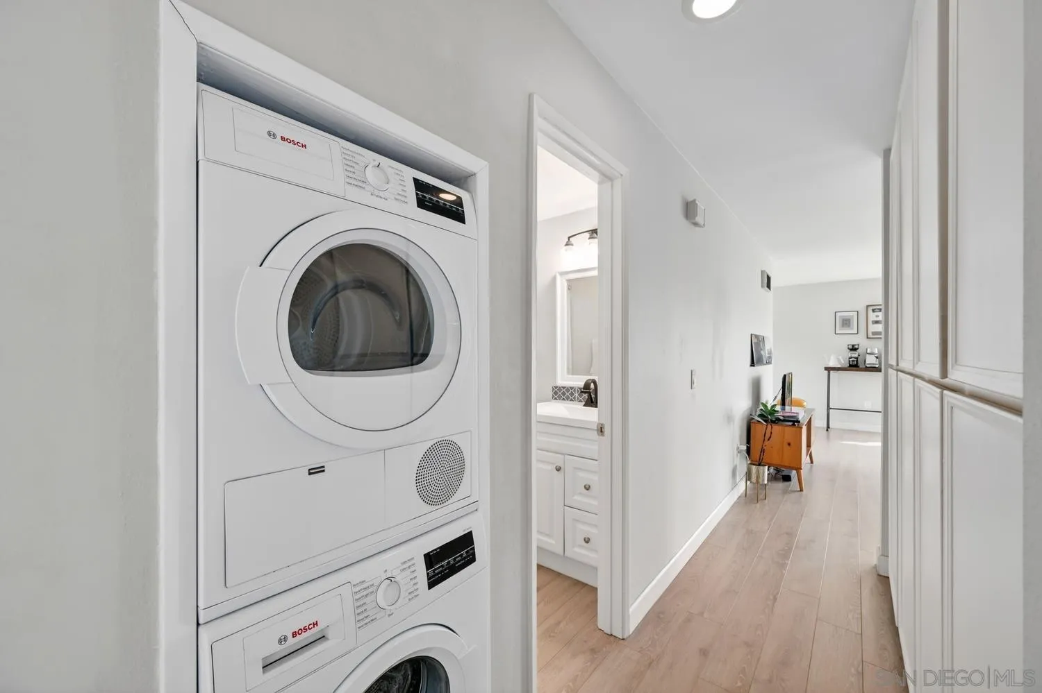 https://cdn.realtyfeed.com/cdn/127/260005644/e8f5119a53cfd7b1d7ad89b411457ce8.webp
