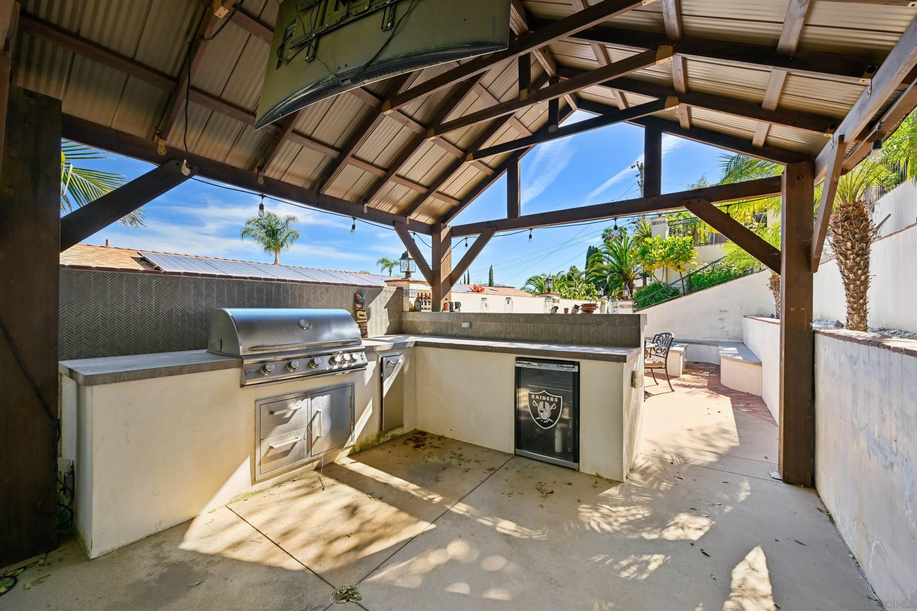 https://cdn.realtyfeed.com/cdn/127/260005648/3ba53e93b2e9d7eaea8515786468c351.webp