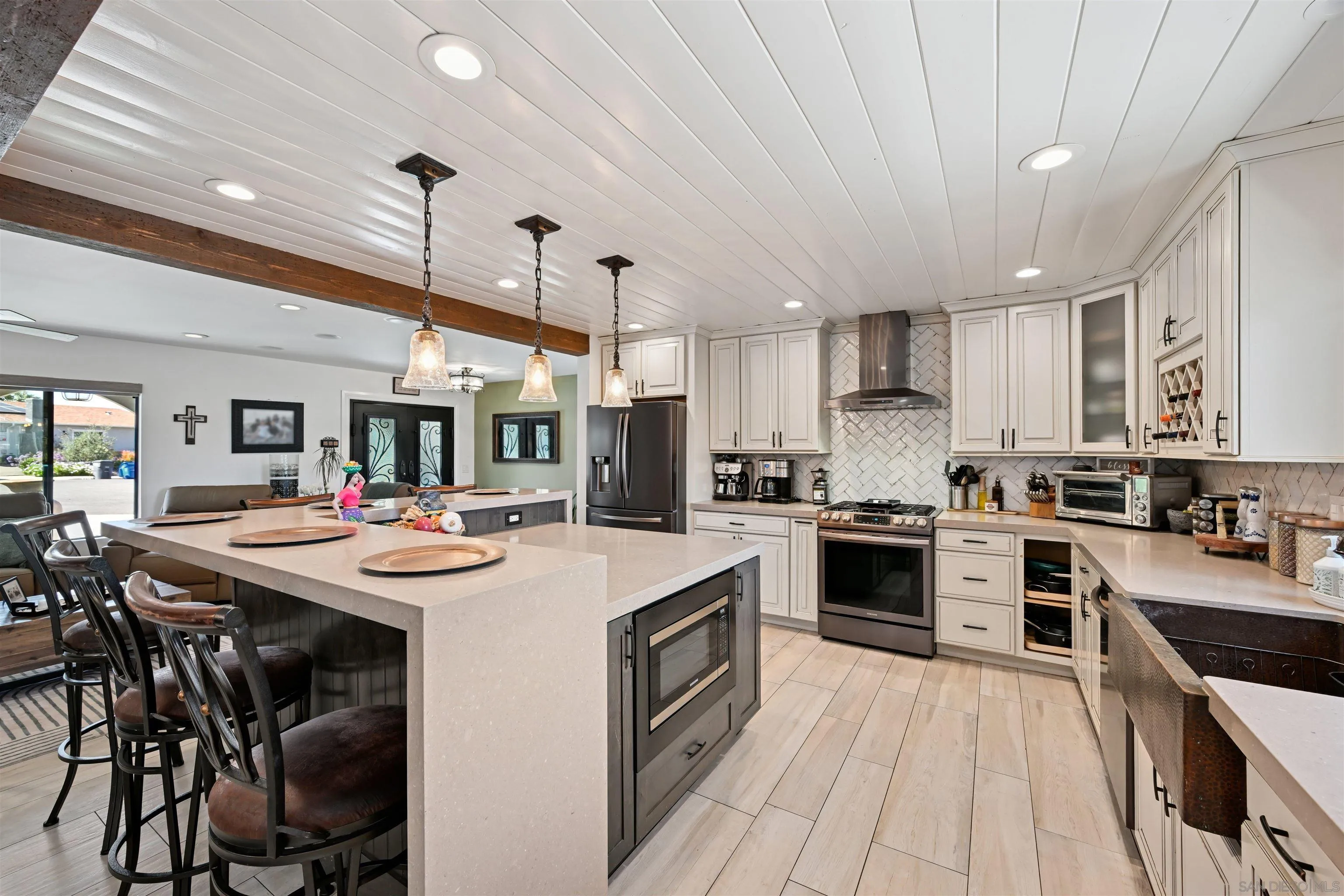 https://cdn.realtyfeed.com/cdn/127/260005648/b3465ac7a71ef063fabb38a6d4d80063.webp