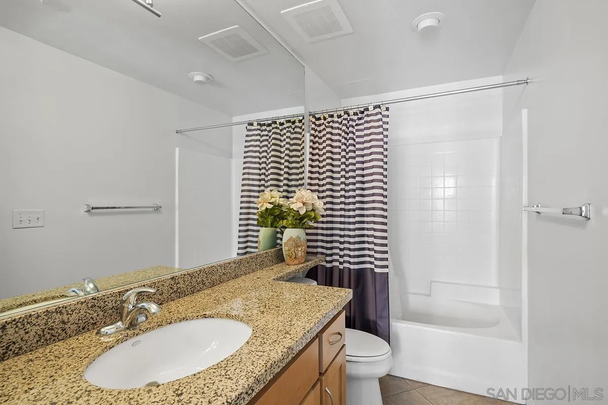 https://cdn.realtyfeed.com/cdn/127/260005649/428e015afd7f9fa4a2e47e21c174a676.webp