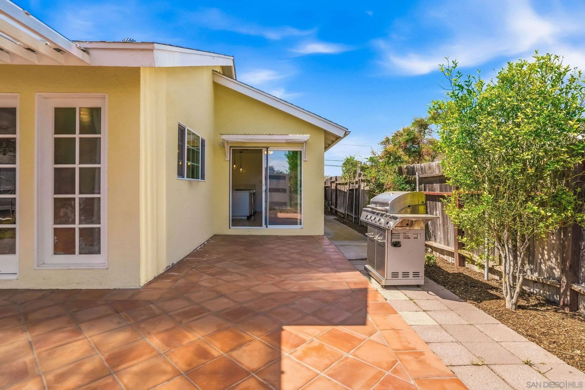 https://cdn.realtyfeed.com/cdn/127/260005655/3028bcb189e41d9111a2e28be81a814f.webp