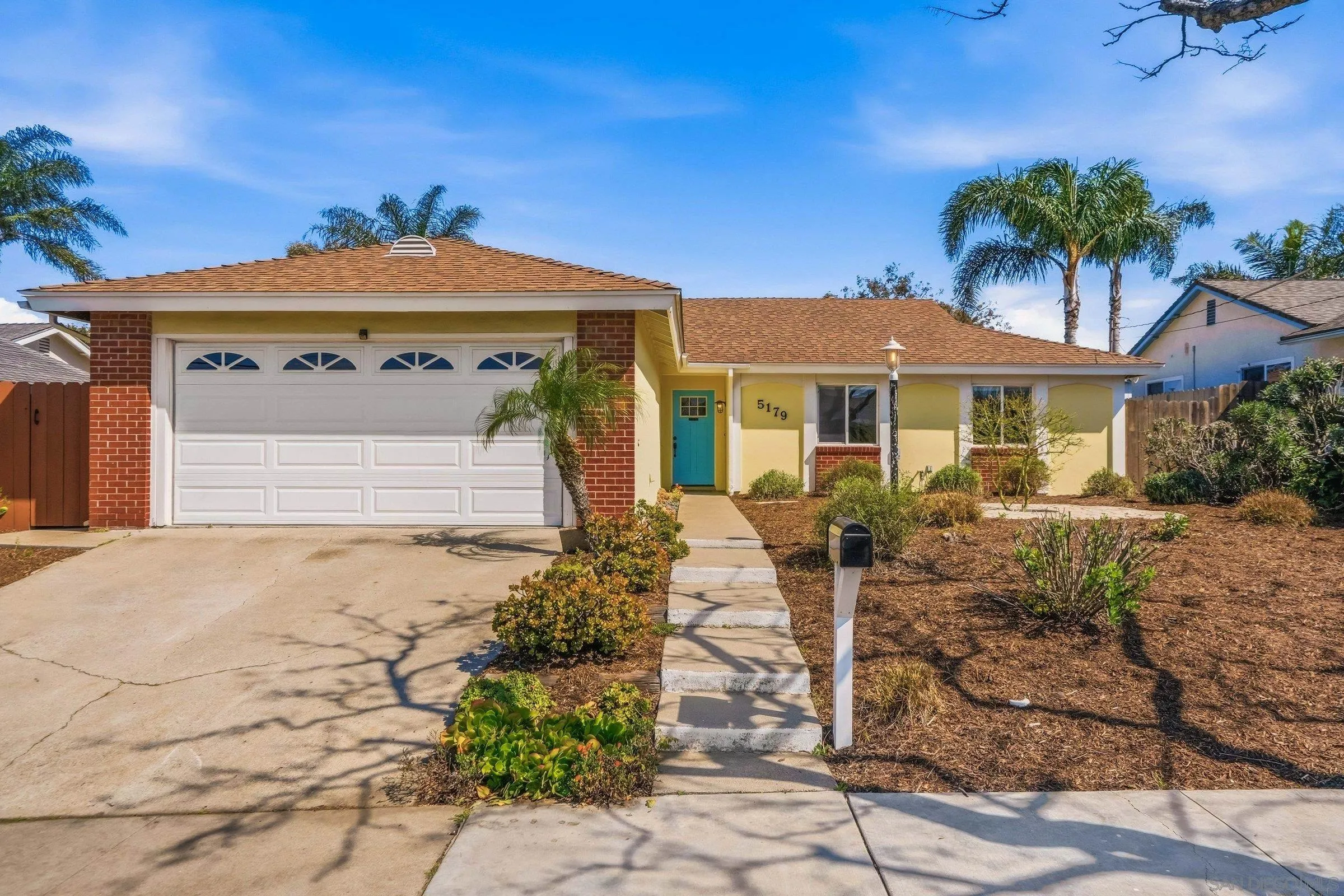 https://cdn.realtyfeed.com/cdn/127/260005655/75496686777b4b001a11e6c8ee8189ce.webp