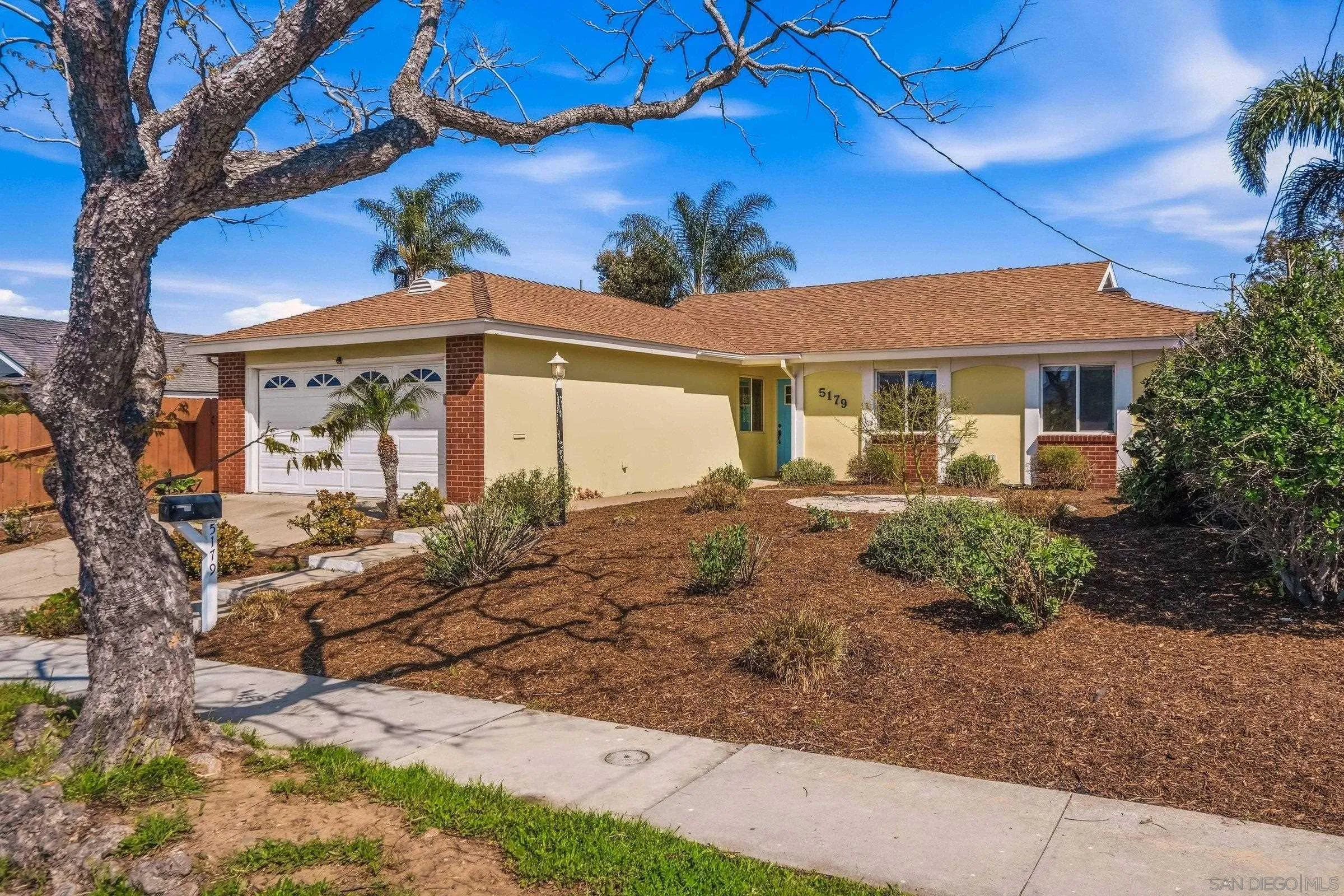 https://cdn.realtyfeed.com/cdn/127/260005655/dfb3321cf4421f79572f9ab79b40f12e.webp
