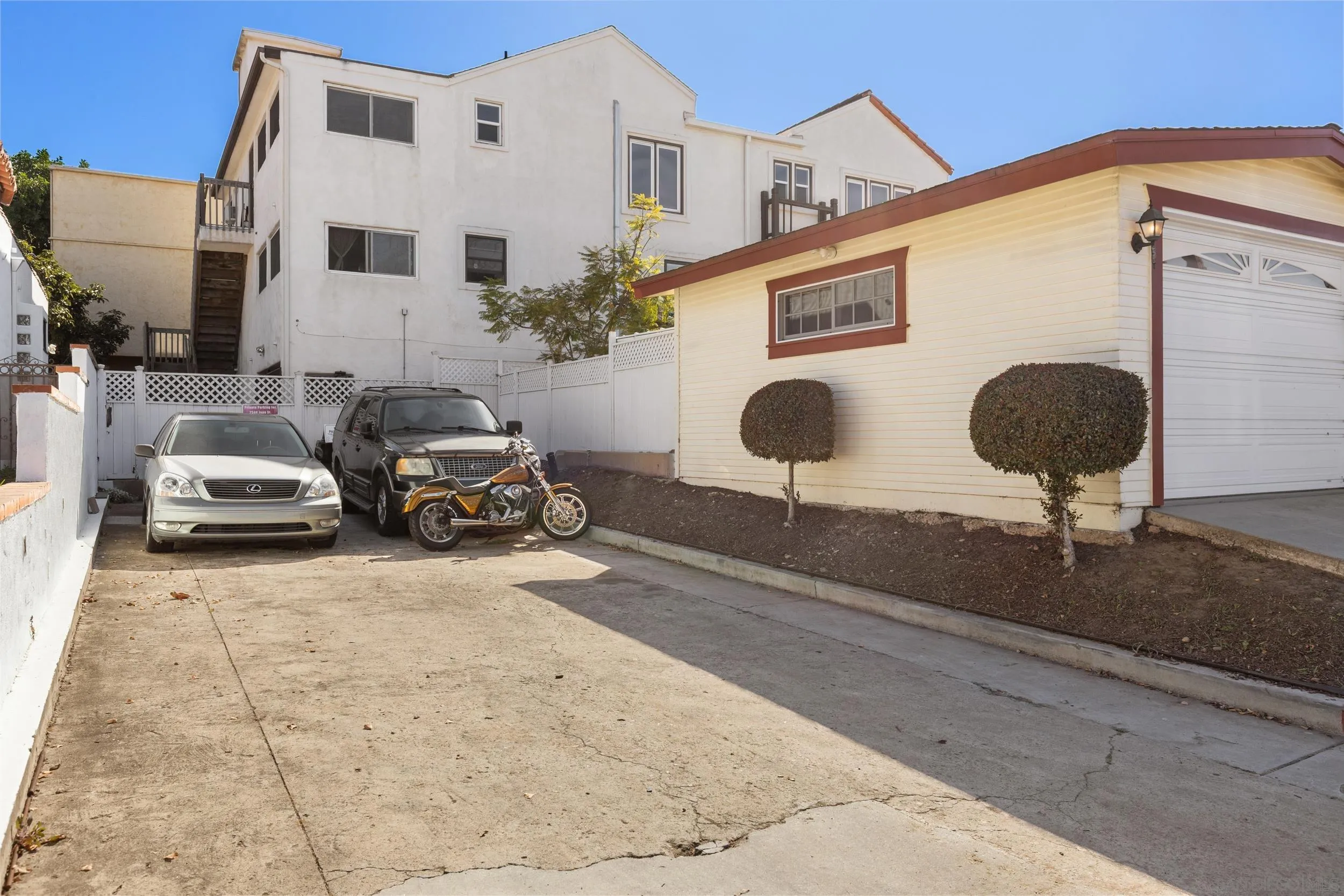 https://cdn.realtyfeed.com/cdn/127/260005658/850219dee521e8d9417ed7e3113ce656.webp