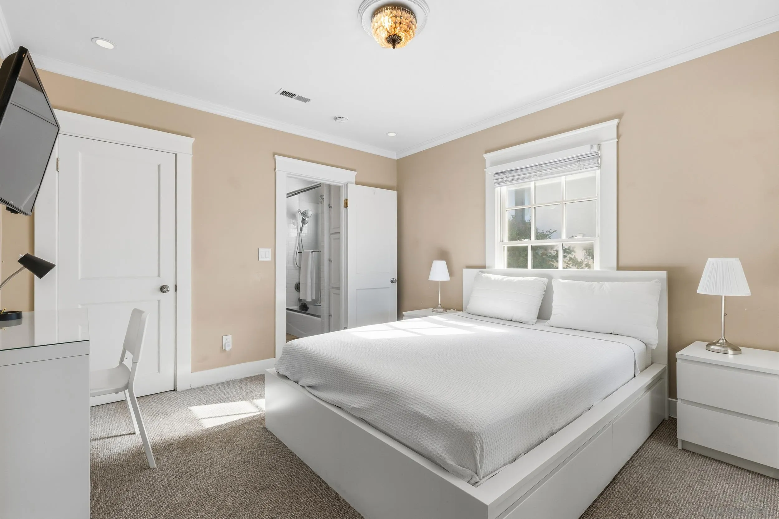 https://cdn.realtyfeed.com/cdn/127/260005658/acb05425bed3b8680c235b2ae8f6a90c.webp