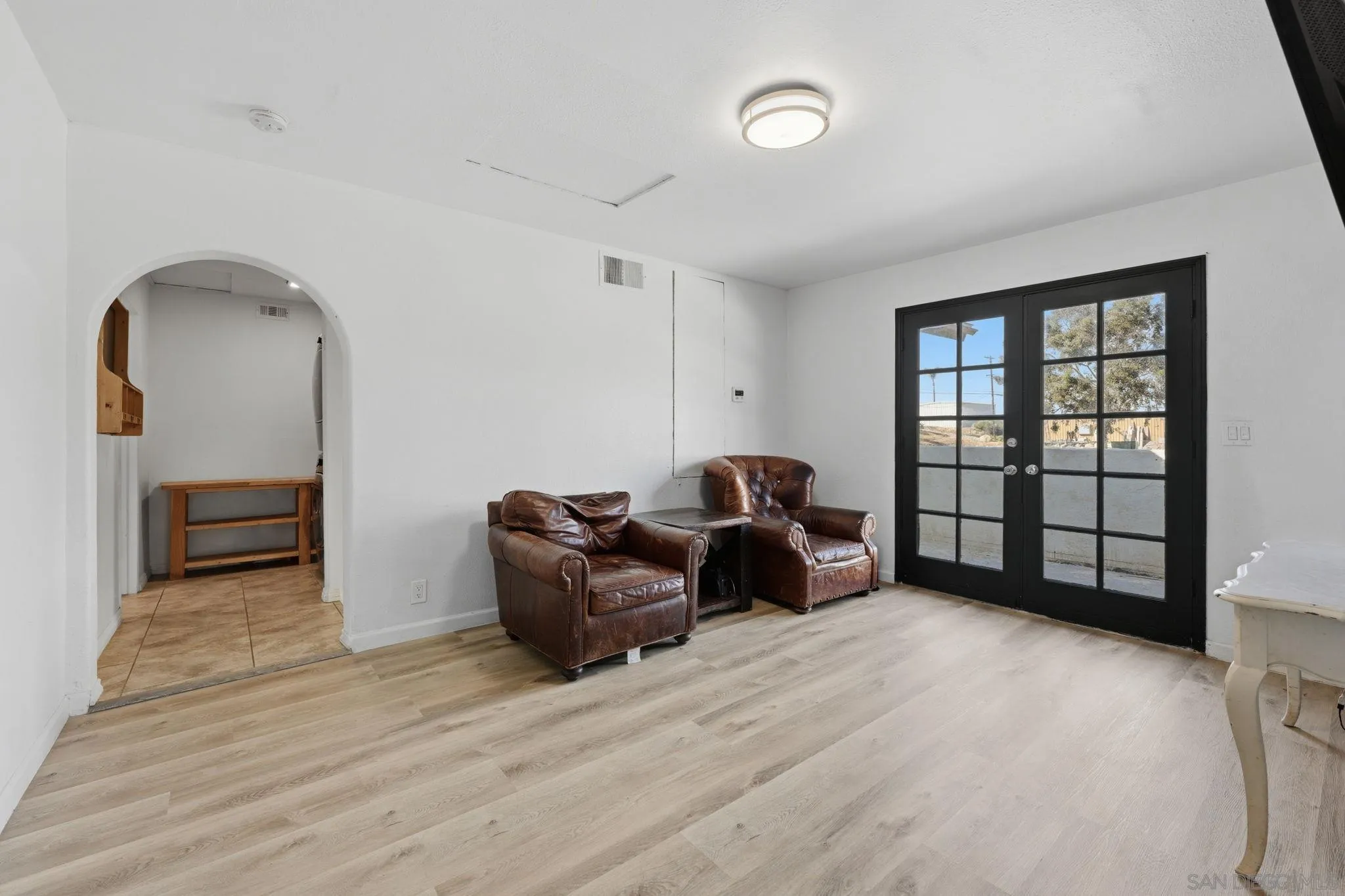 https://cdn.realtyfeed.com/cdn/127/260005659/350c4fab0ddd1a6049f8445c6873401c.webp