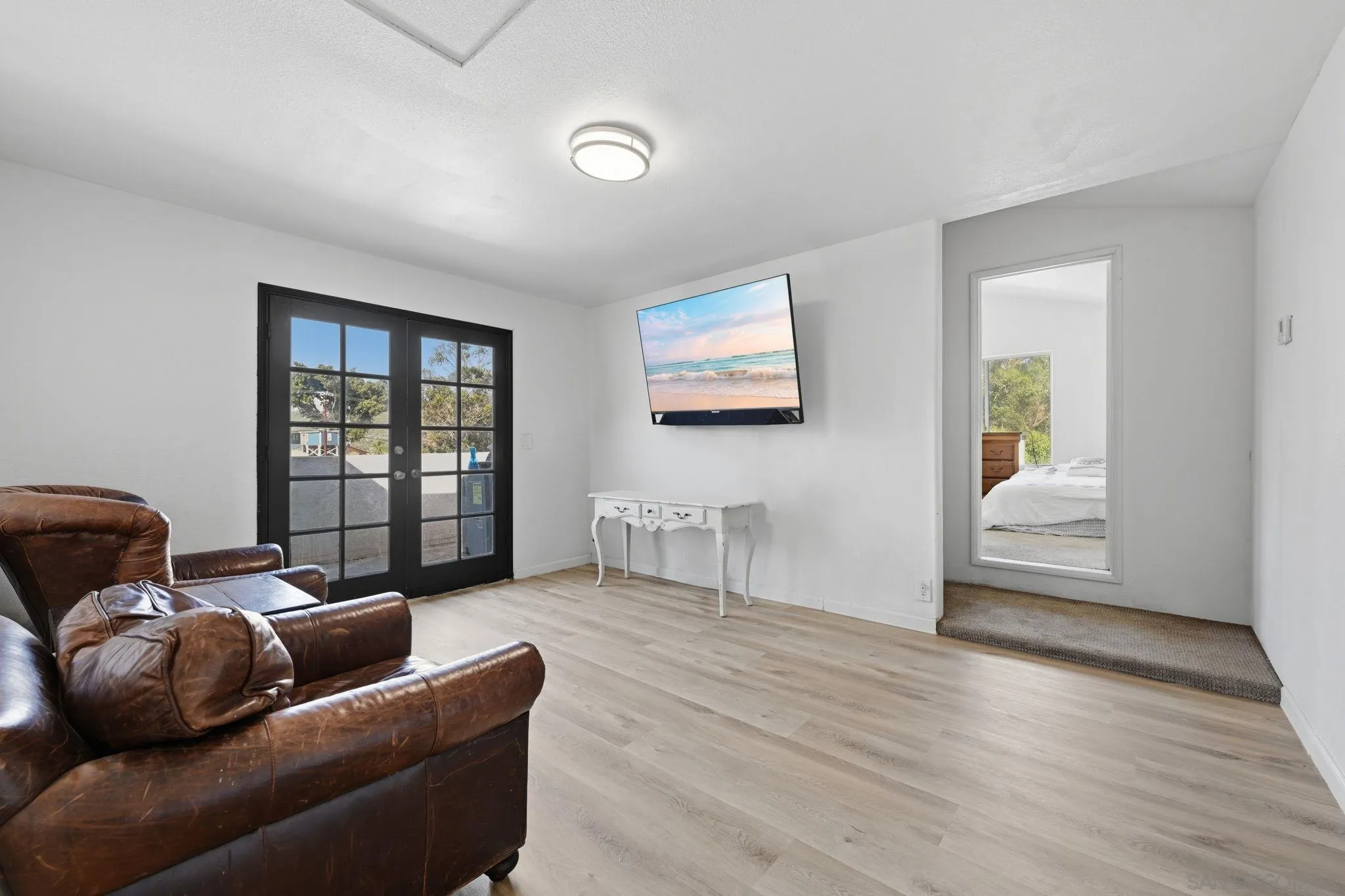 https://cdn.realtyfeed.com/cdn/127/260005659/401203f032653865acbc4e969f77d54c.webp