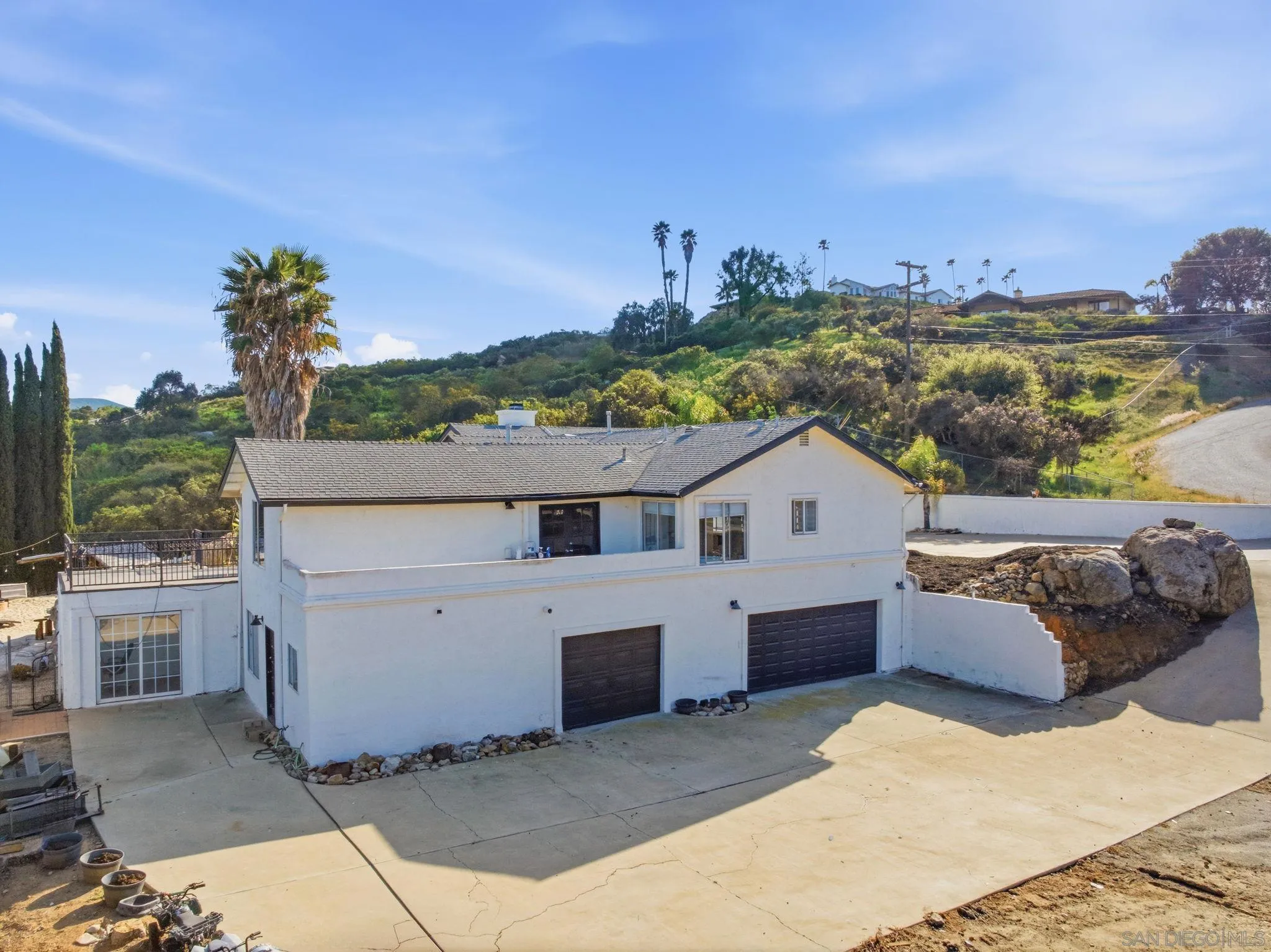 https://cdn.realtyfeed.com/cdn/127/260005659/987b3a7a2f32f17b85a4caa5e761c695.webp